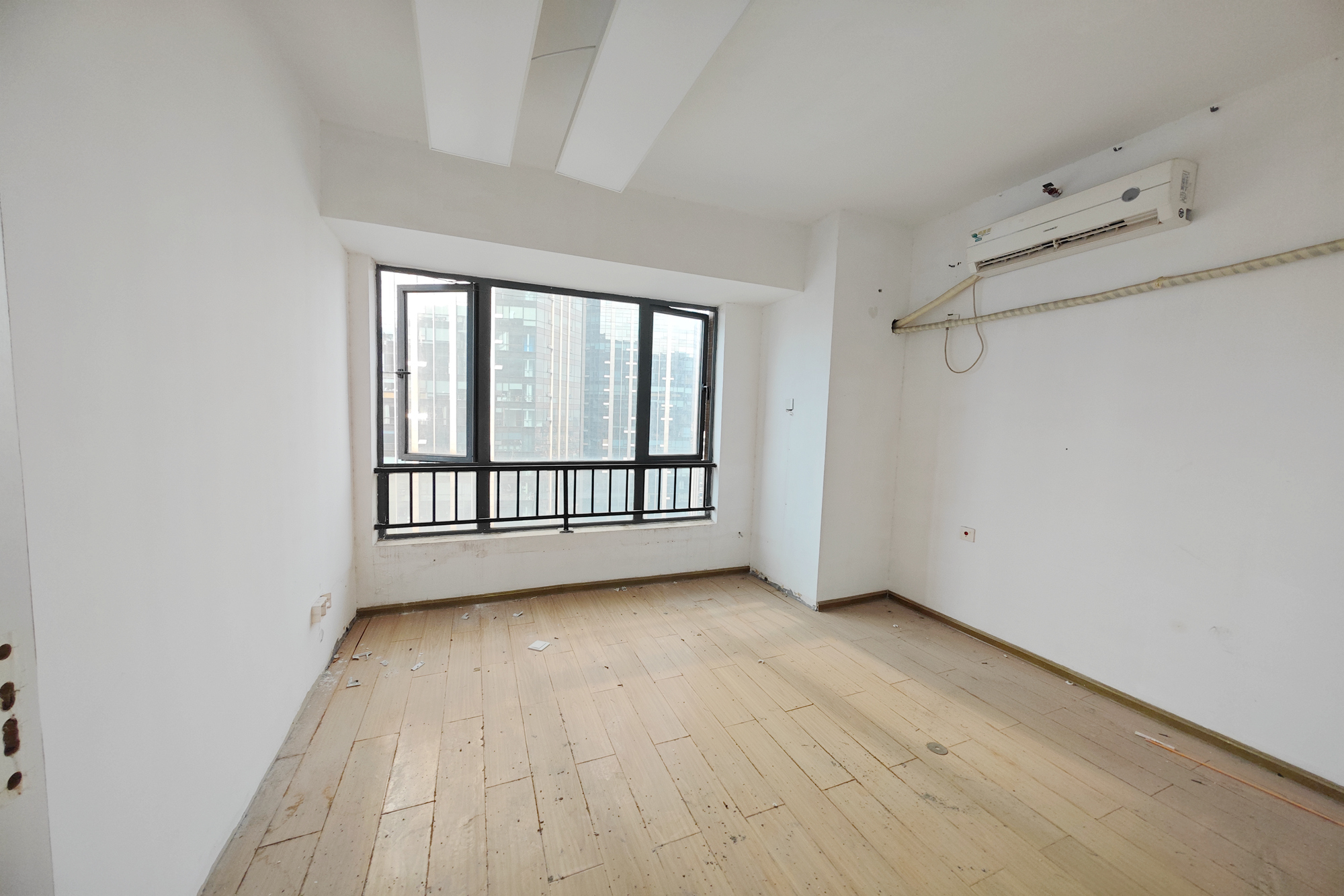 万博汇 1室1厅1卫 42.8万 万博汇 1室1厅1卫 42.8万卧室