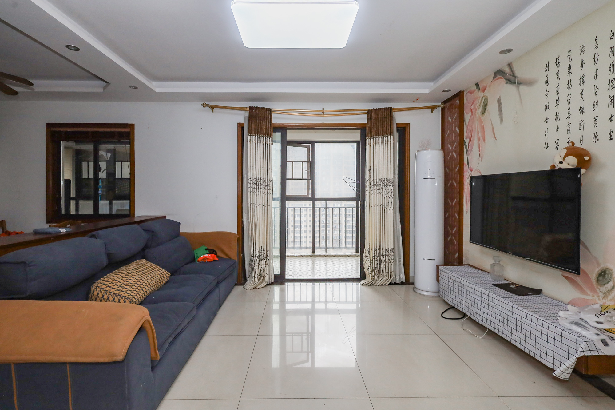 钰龙天下二期(钰龙佳园)  4室2厅2卫    258.0万 钰龙天下二期(钰龙佳园)  4室2厅2卫    258.0万客厅