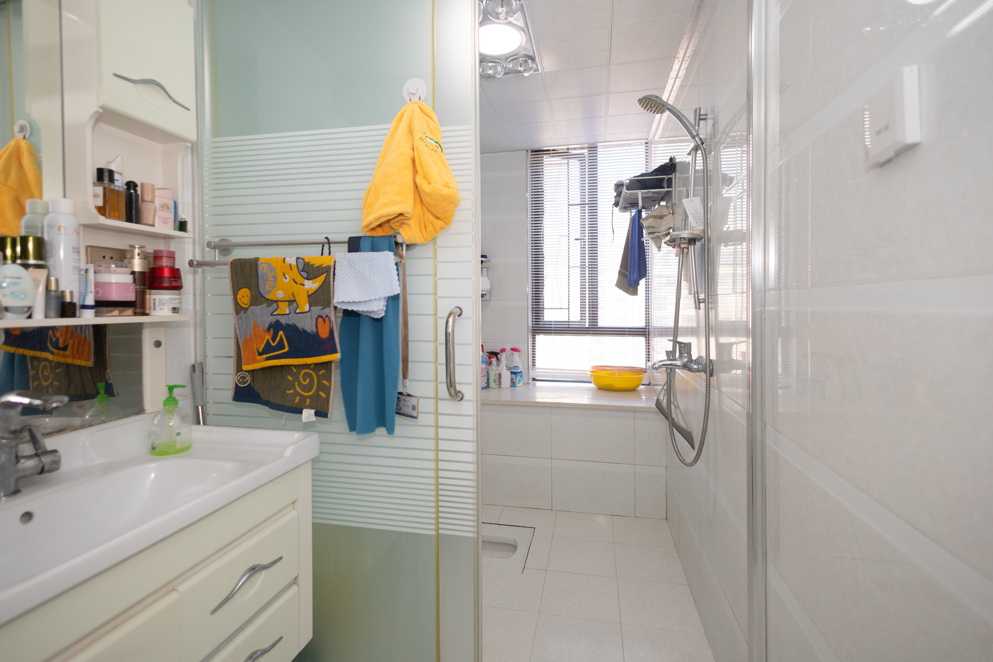 华润凤凰城三期 3室2厅2卫 96.88万 华润凤凰城三期 3室2厅2卫 96.88万卫生间