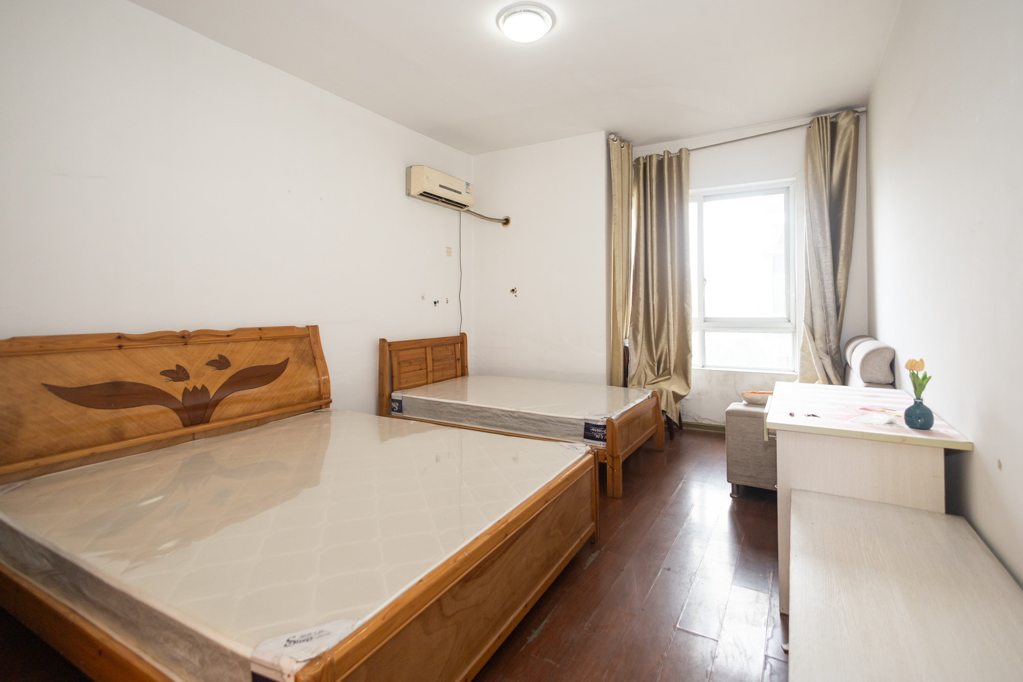 楚天馨苑 3室2厅1卫 60.0万 楚天馨苑 3室2厅1卫 60.0万卧室