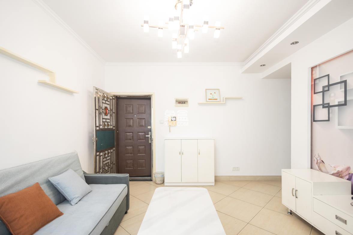 筑梦园 1室1厅1卫 30.0万 筑梦园 1室1厅1卫 30.0万客厅