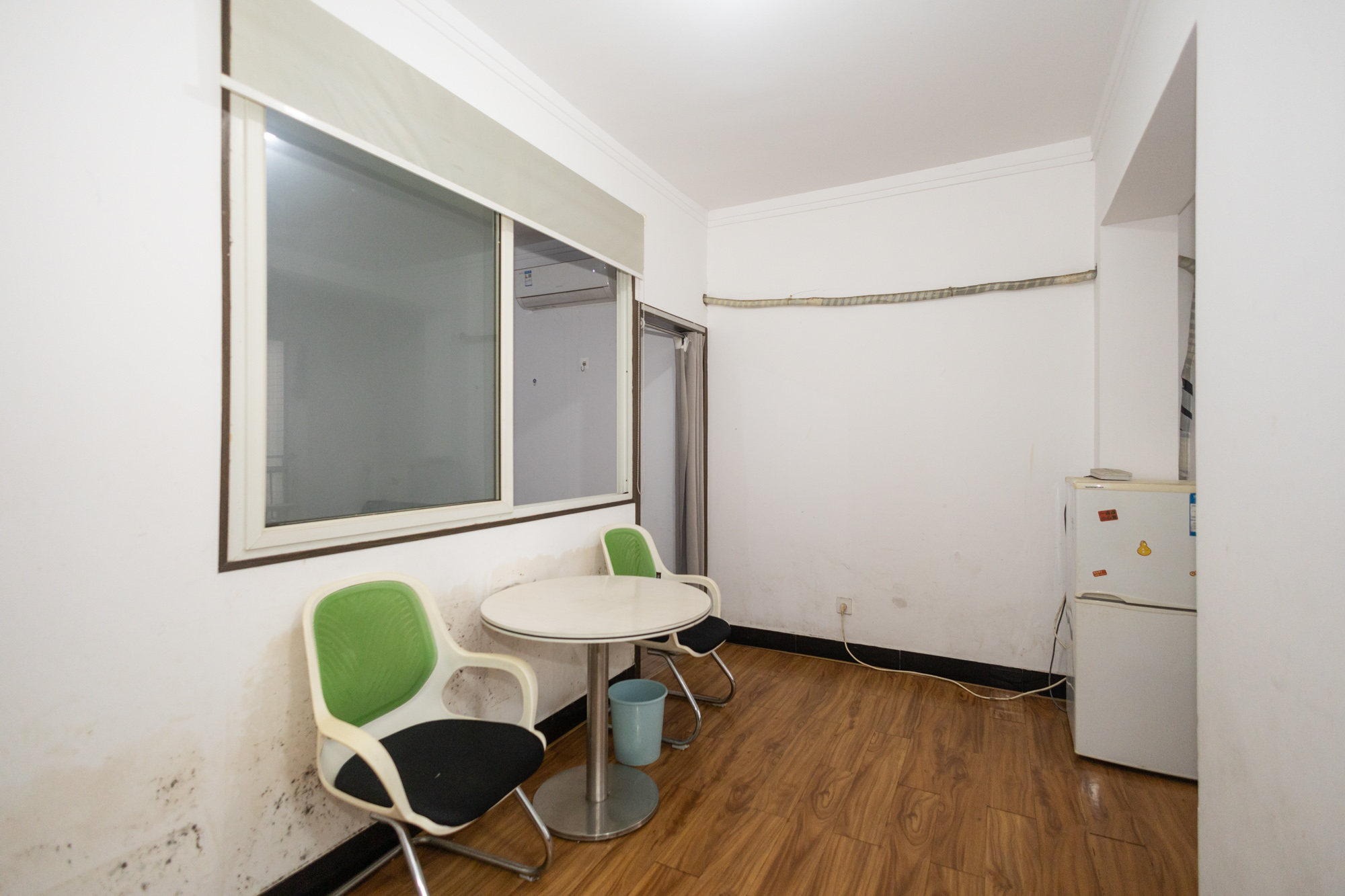 明城公寓 1室1厅1卫 21.8万 明城公寓 1室1厅1卫 21.8万客厅