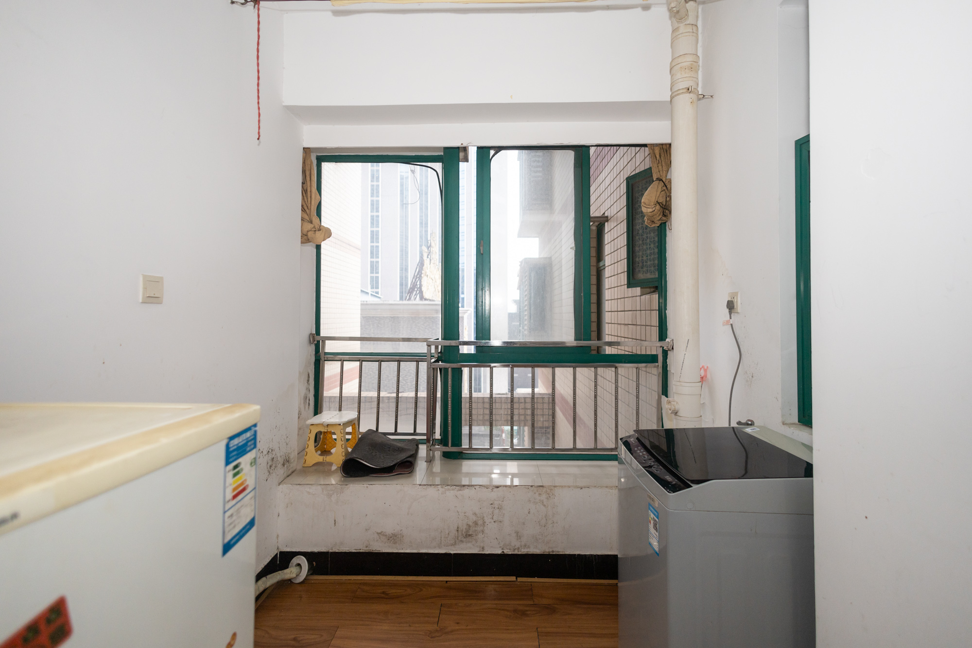 明城公寓 1室1厅1卫 21.8万 明城公寓 1室1厅1卫 21.8万阳台