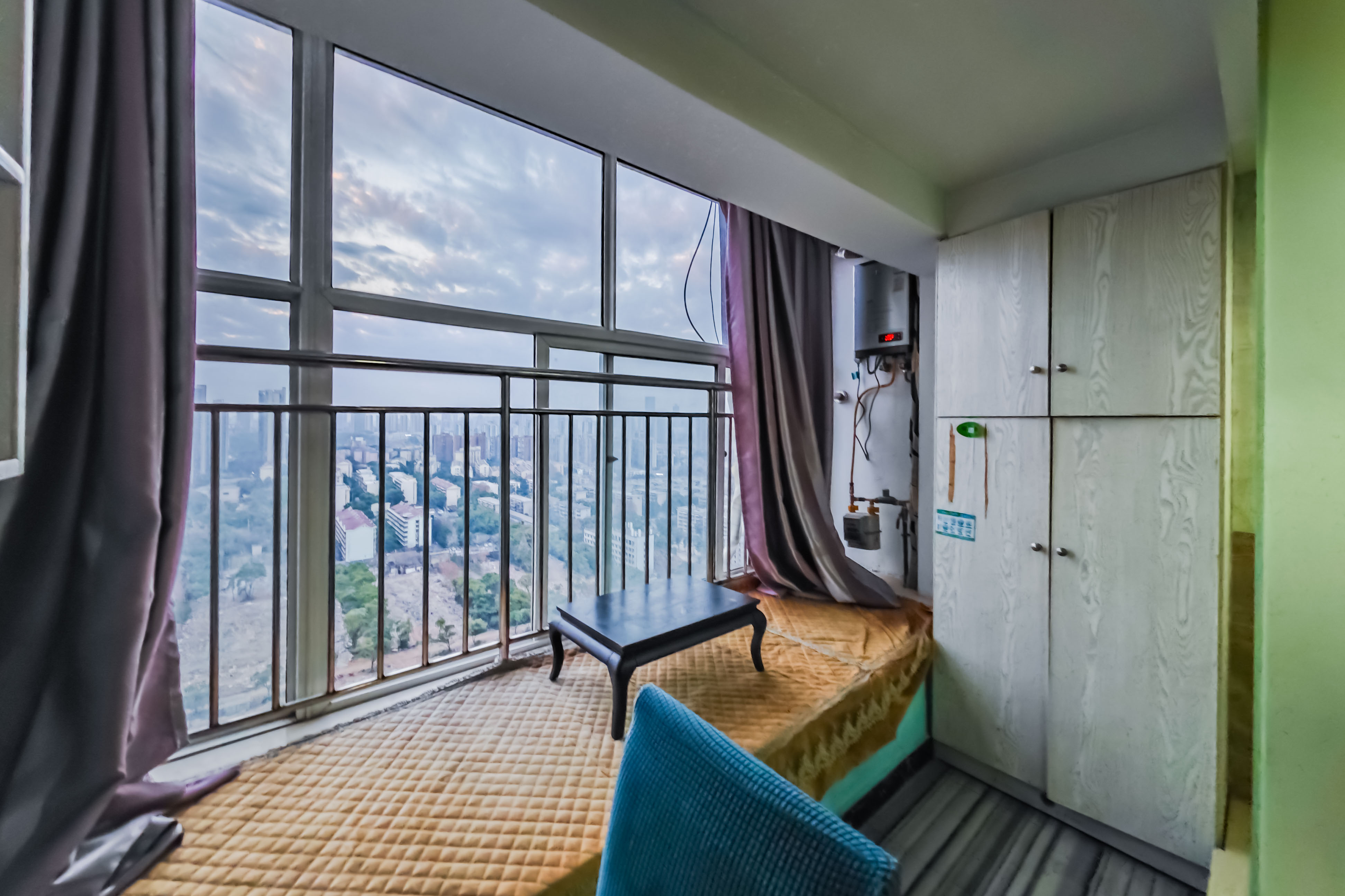 金色loft（鑫秋大厦）  1室1厅1卫   40.00万阳台
