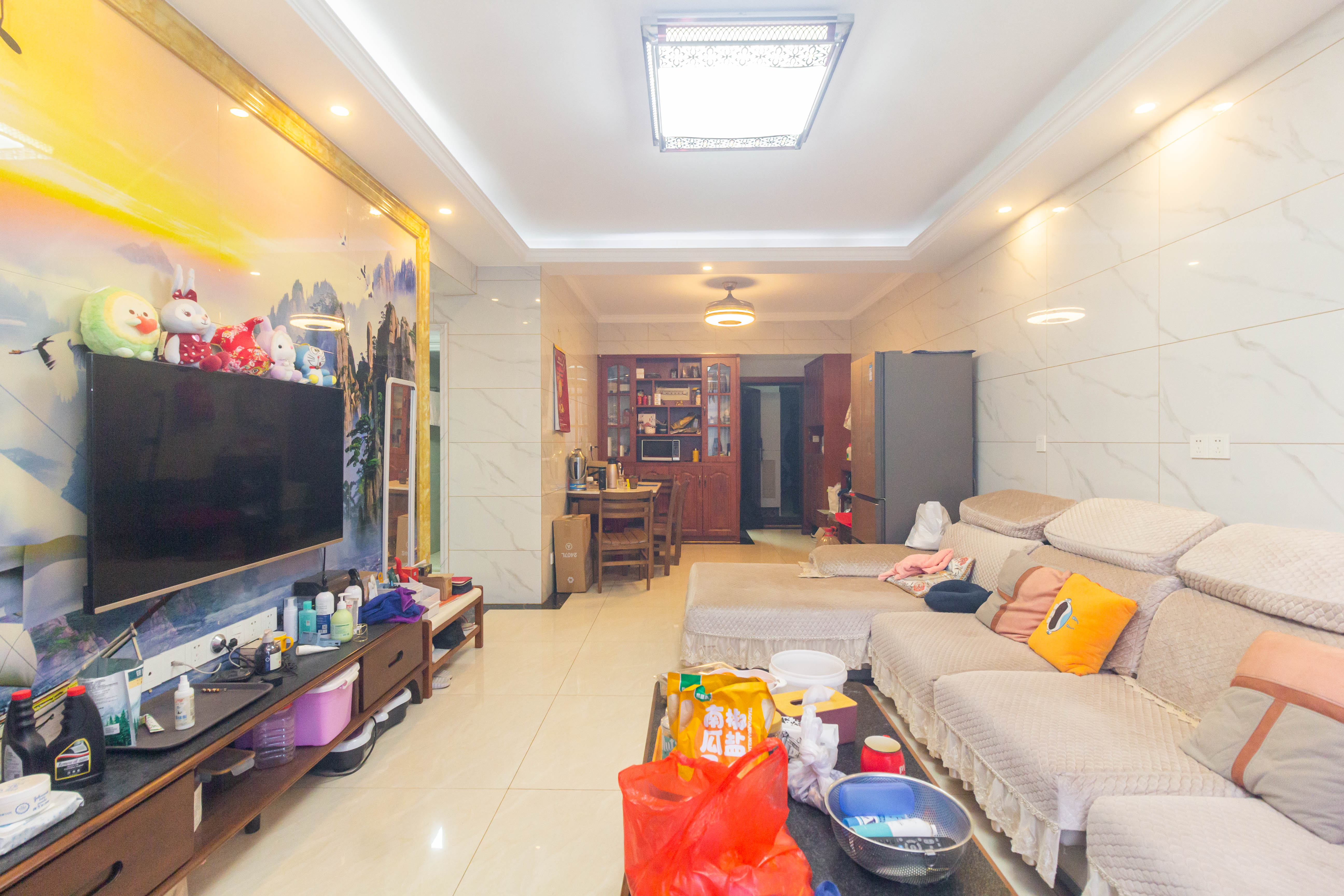 豪都新天地  3室2厅1卫    53.8万 豪都新天地  3室2厅1卫    53.8万客厅