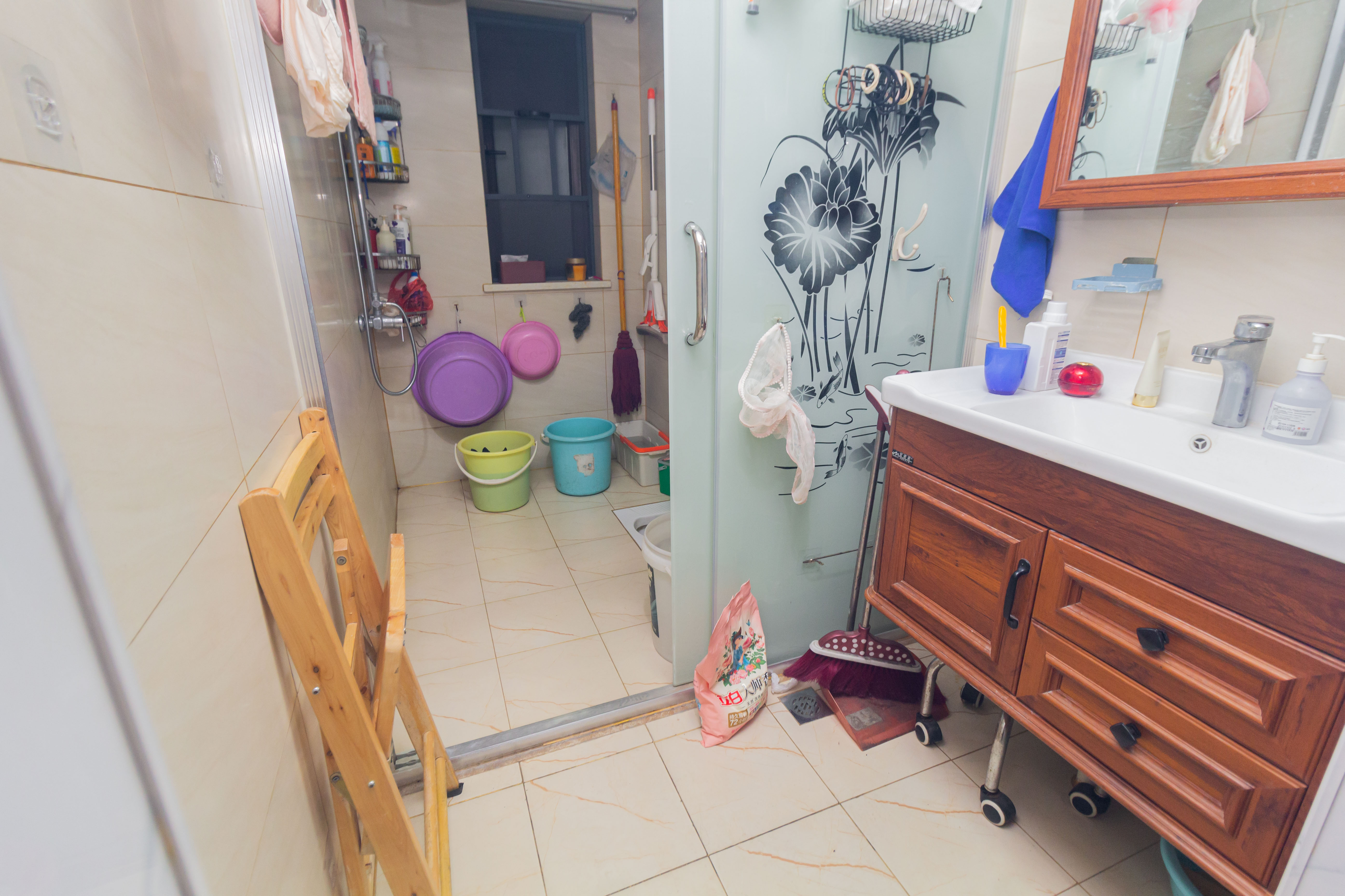 豪都新天地  3室2厅1卫    53.8万 豪都新天地  3室2厅1卫    53.8万卫生间