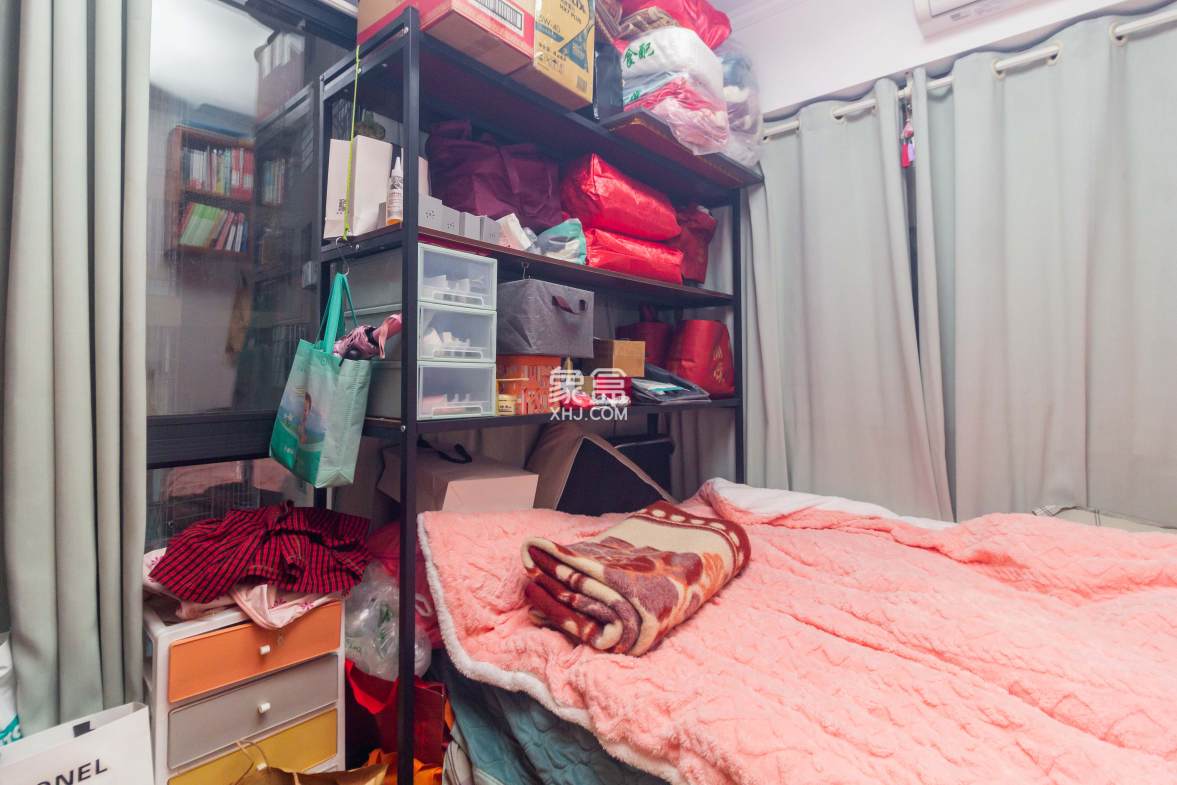 豪都新天地  3室2厅1卫    53.8万 豪都新天地  3室2厅1卫    53.8万卧室