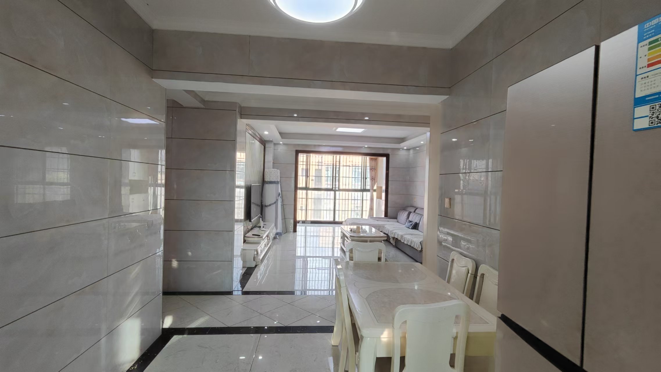 湖景名城 3室2厅2卫 68.0万 湖景名城 3室2厅2卫 68.0万室内图