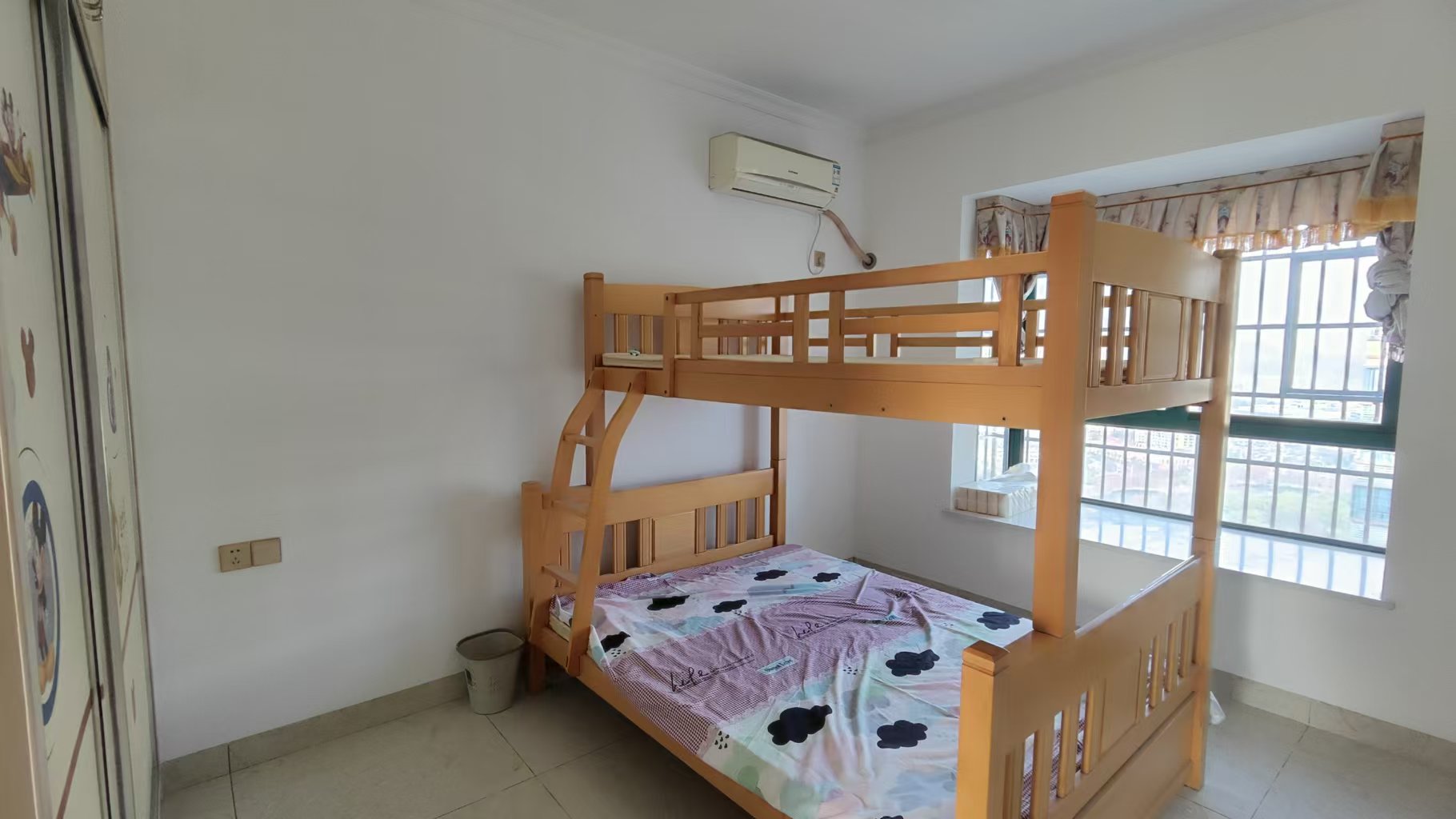 湖景名城 3室2厅2卫 68.0万 湖景名城 3室2厅2卫 68.0万室内图