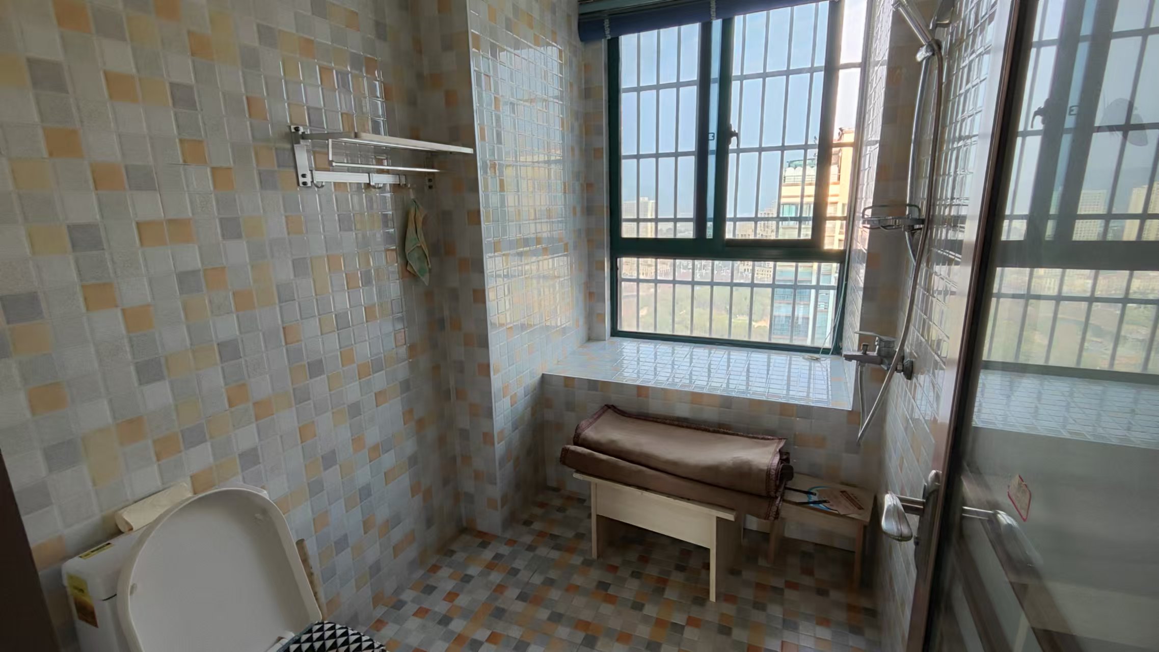 湖景名城 3室2厅2卫 68.0万 湖景名城 3室2厅2卫 68.0万室内图