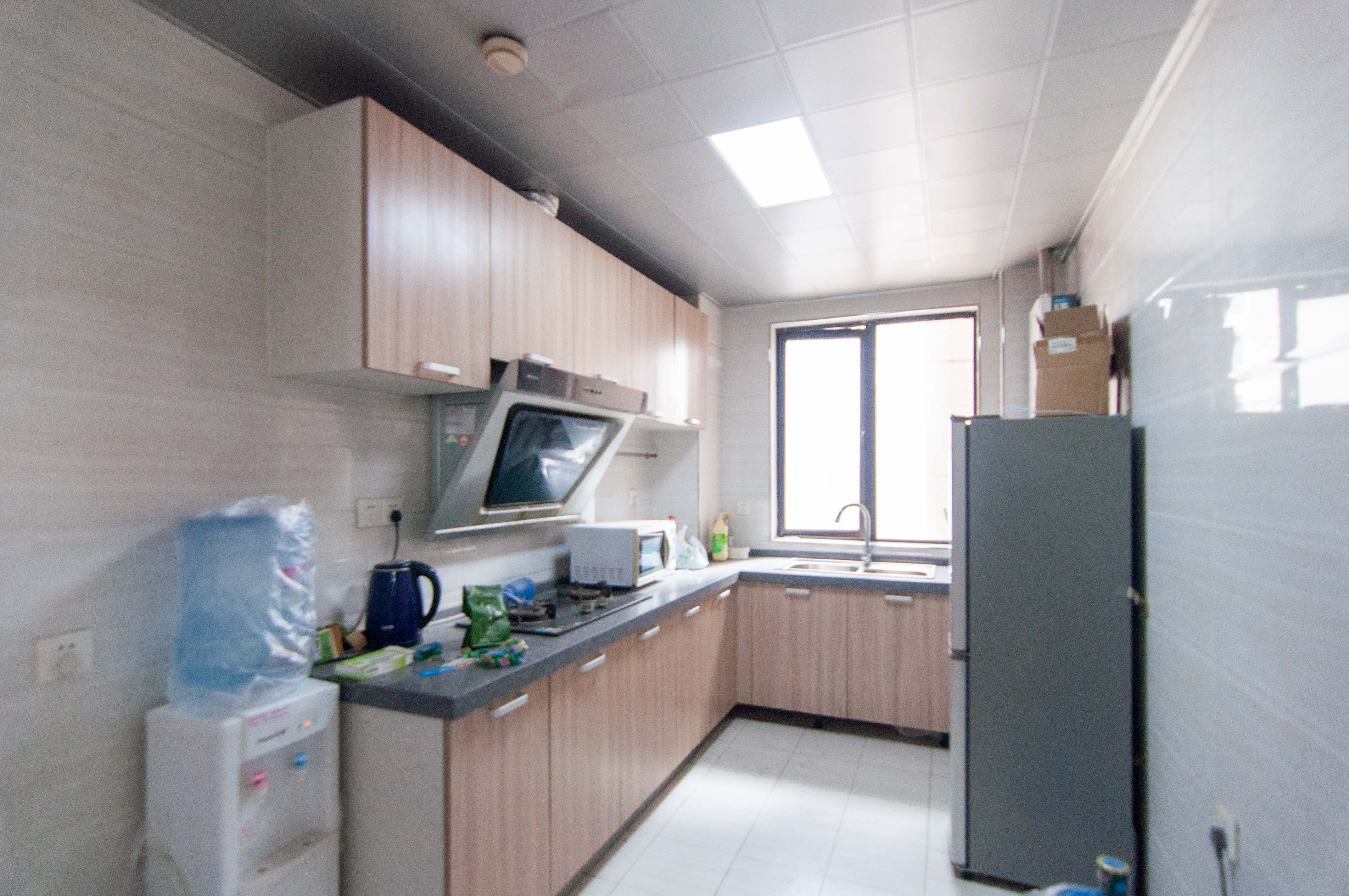 达美D6区 4室2厅2卫 132.0万 达美D6区 4室2厅2卫 132.0万厨房