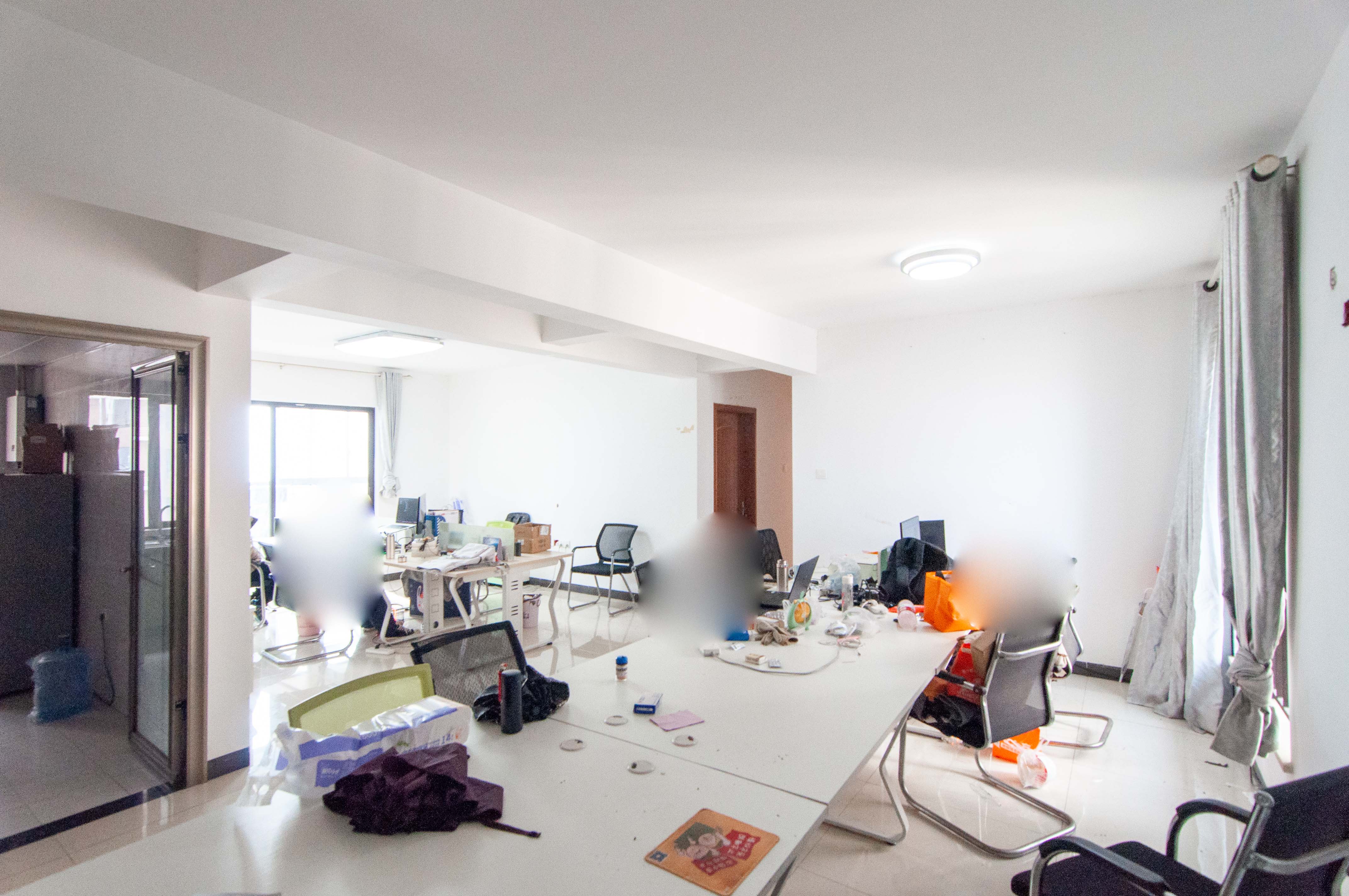 达美D6区 4室2厅2卫 132.0万 达美D6区 4室2厅2卫 132.0万客厅