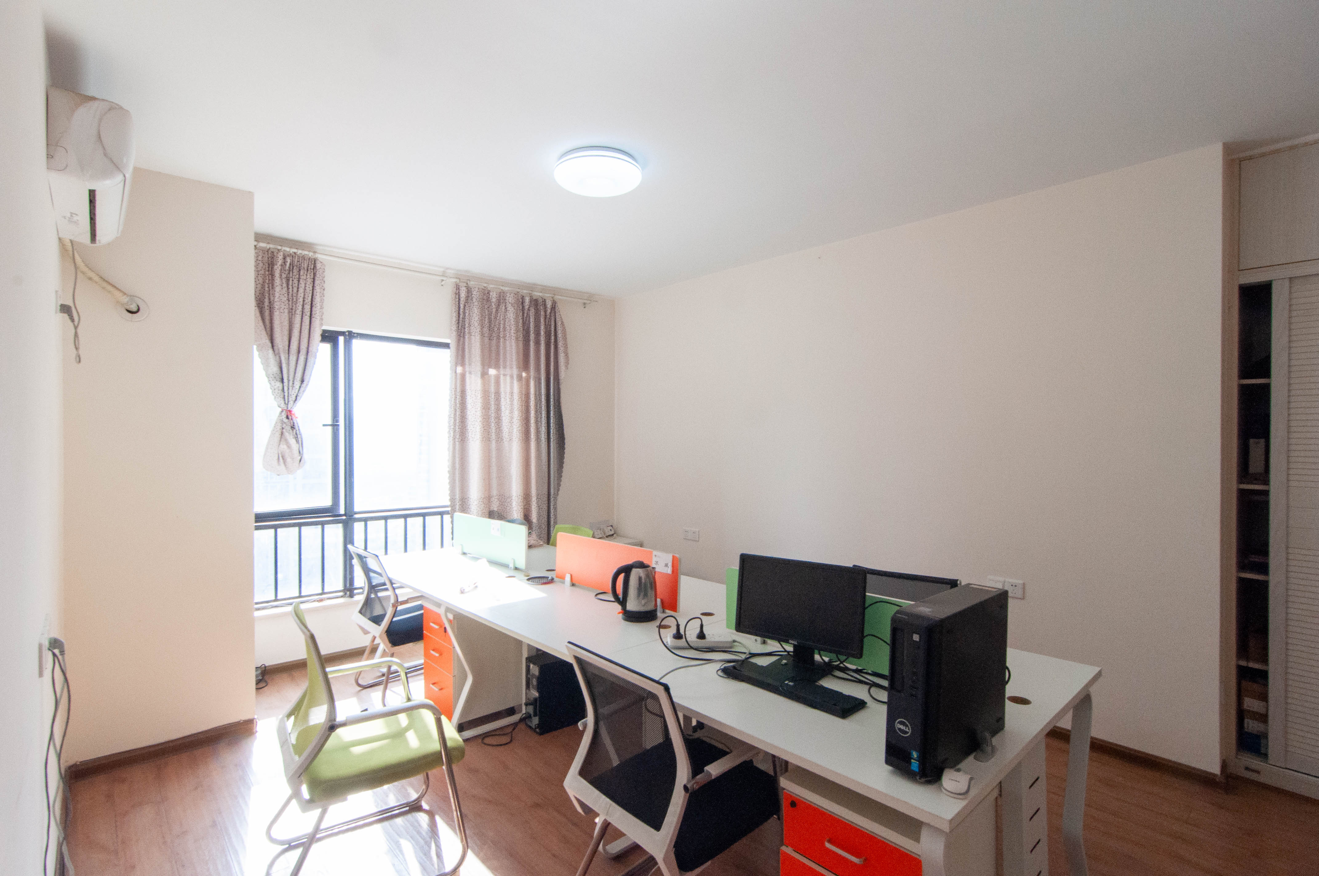 达美D6区 4室2厅2卫 132.0万 达美D6区 4室2厅2卫 132.0万其他