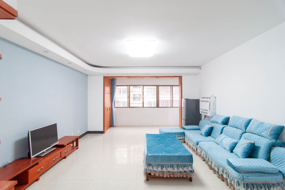 旺佳园 3室2厅2卫 80.0万 旺佳园 3室2厅2卫 80.0万客厅