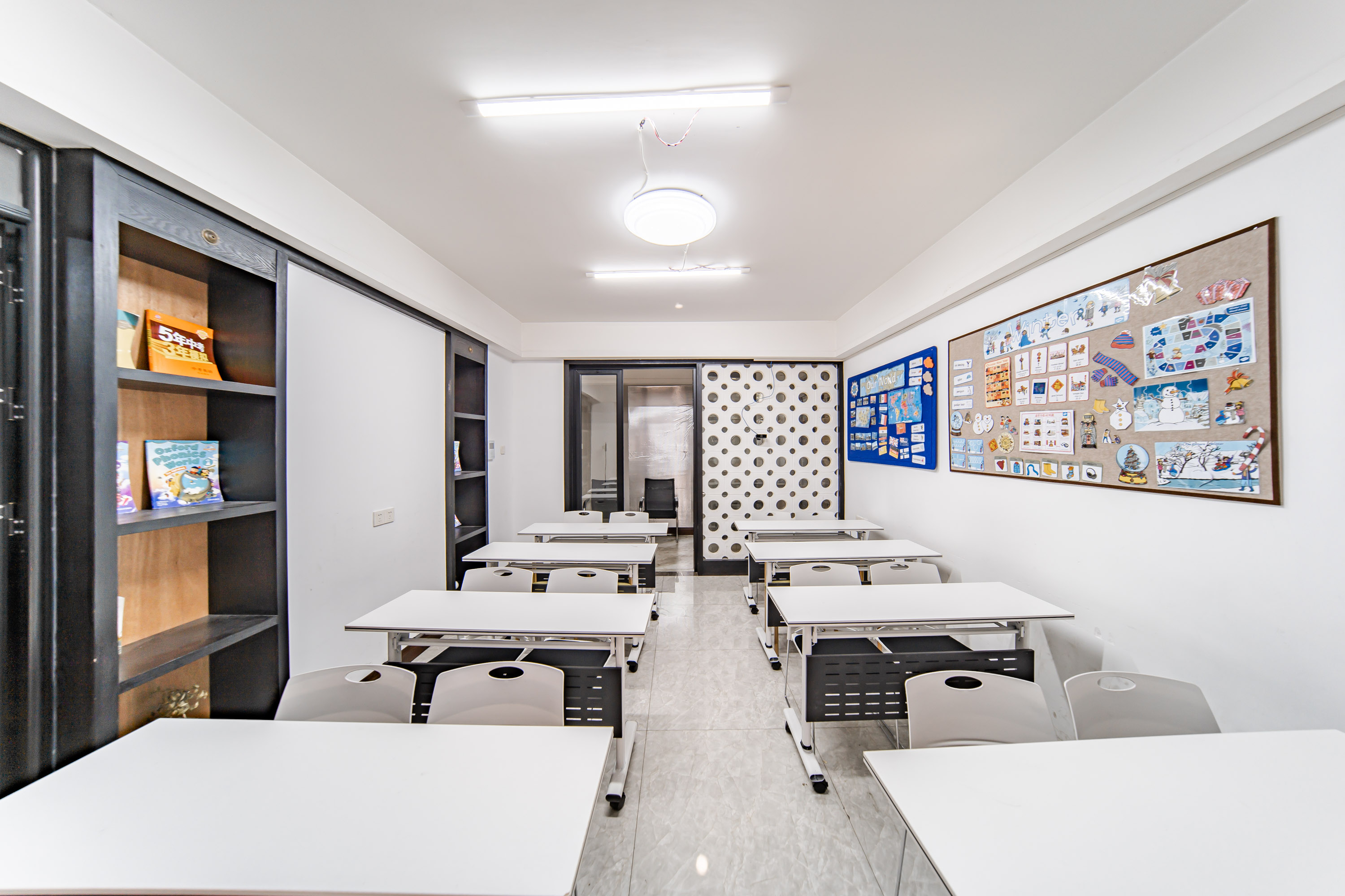 阳光100三期  1室1厅1卫    55.0万 阳光100三期  1室1厅1卫    55.0万客厅