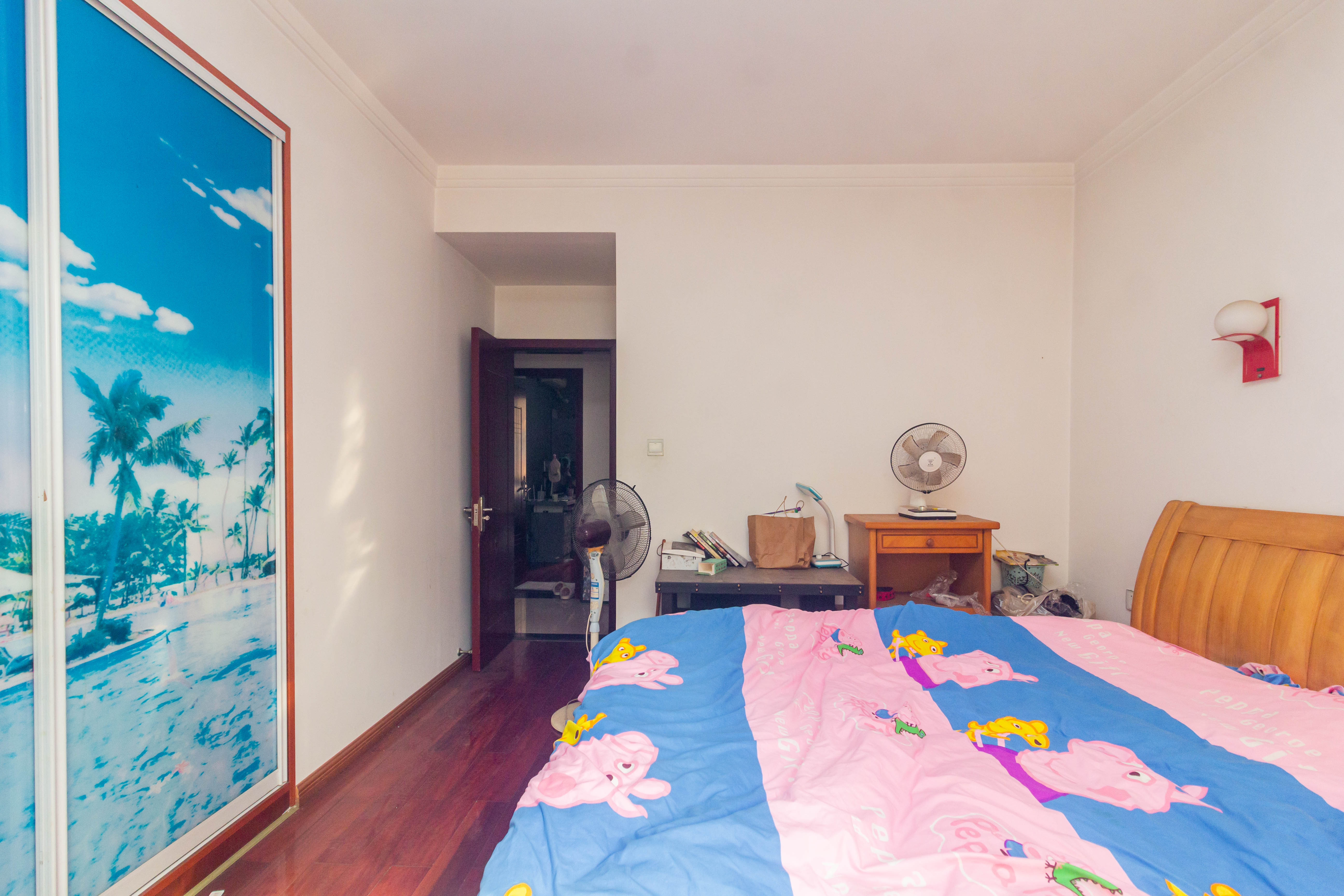 博雅湘水湾 3室2厅2卫 68.0万 博雅湘水湾 3室2厅2卫 68.0万卧室