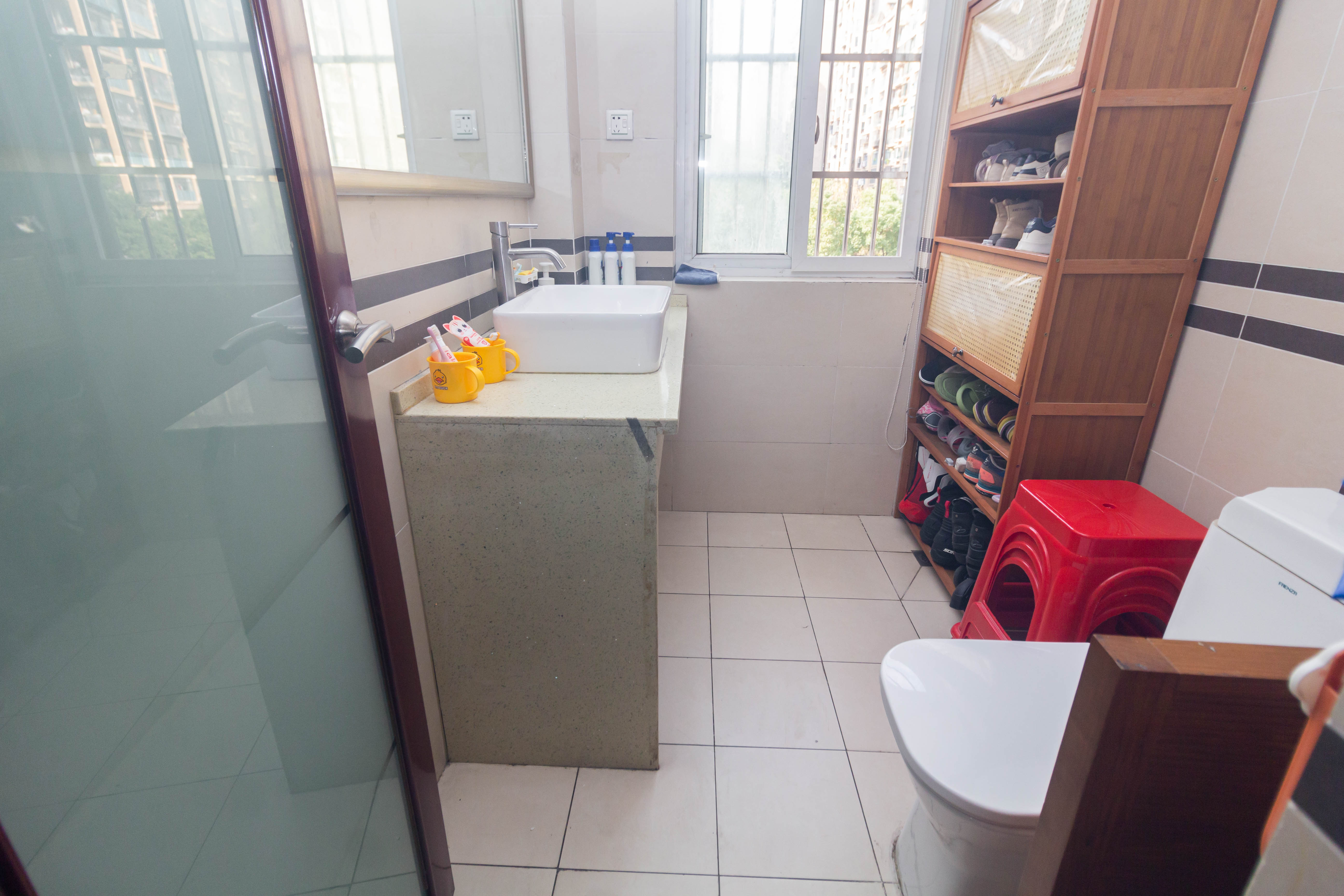 博雅湘水湾 3室2厅2卫 78.0万 博雅湘水湾 3室2厅2卫 78.0万卫生间