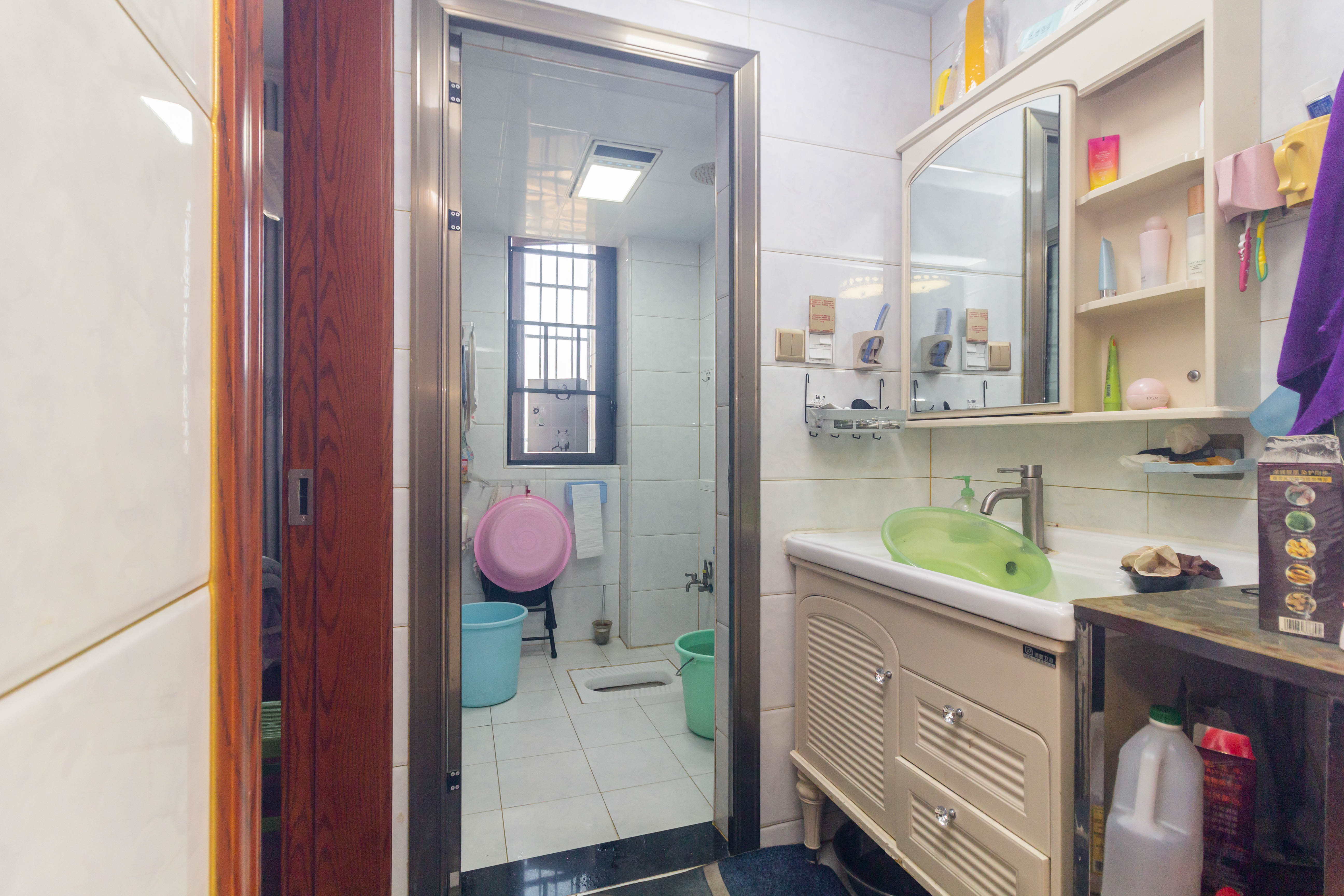 豪庭(江城豪庭) 2室2厅1卫 60.0万 豪庭(江城豪庭) 2室2厅1卫 60.0万卫生间