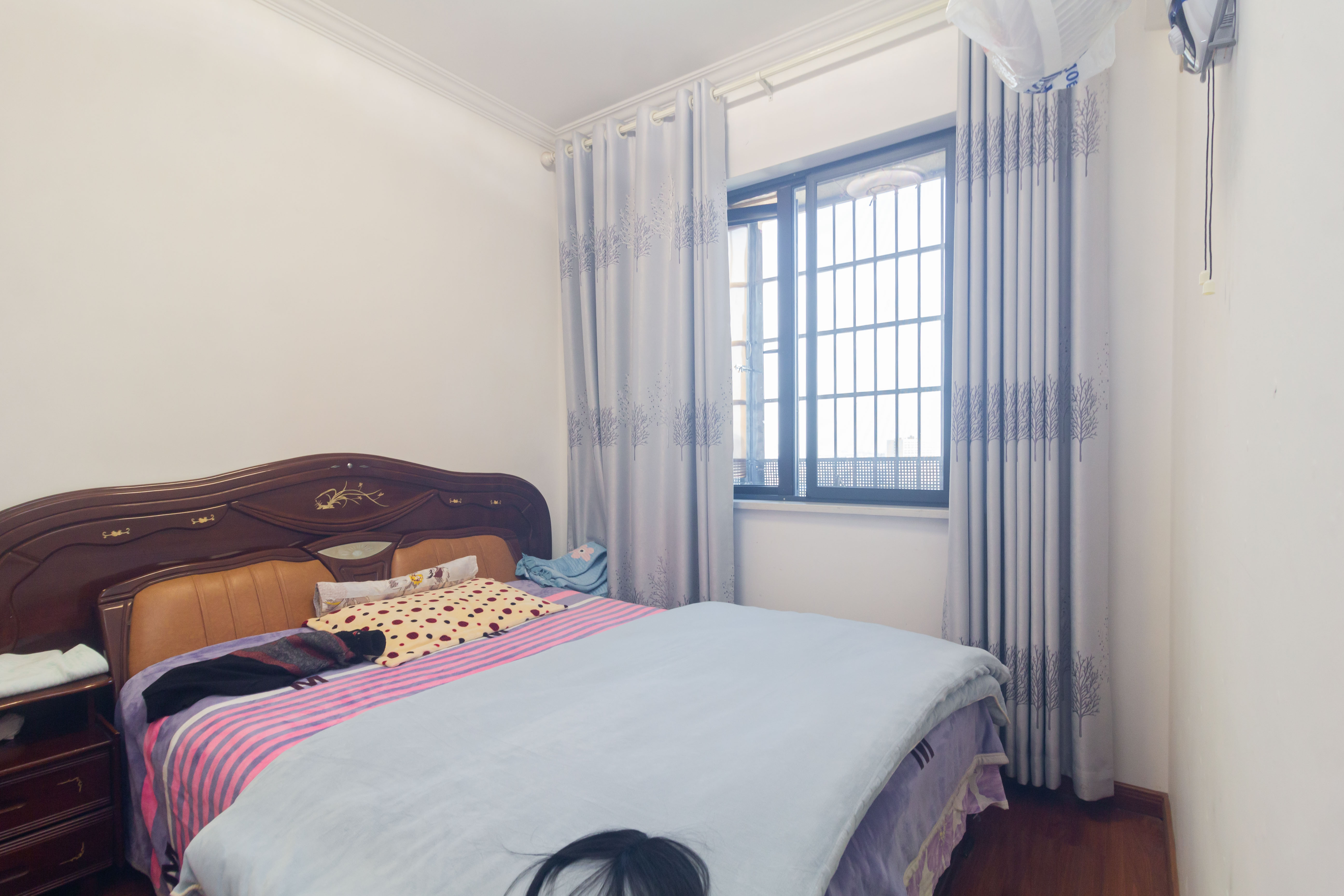 豪庭(江城豪庭) 2室2厅1卫 60.0万 豪庭(江城豪庭) 2室2厅1卫 60.0万卧室