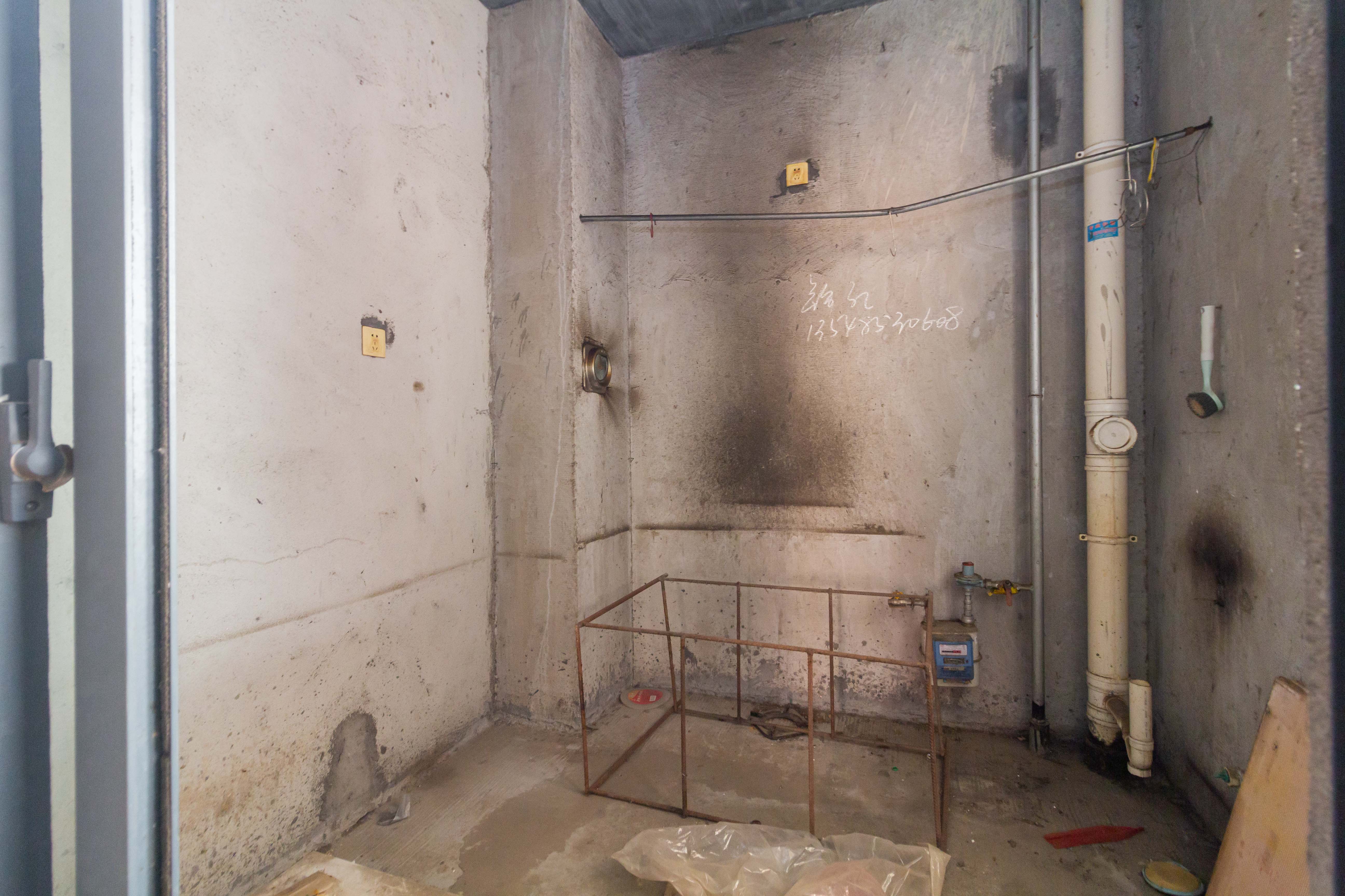 海德公园  4室2厅1卫    78.0万 海德公园  4室2厅1卫    78.0万厨房