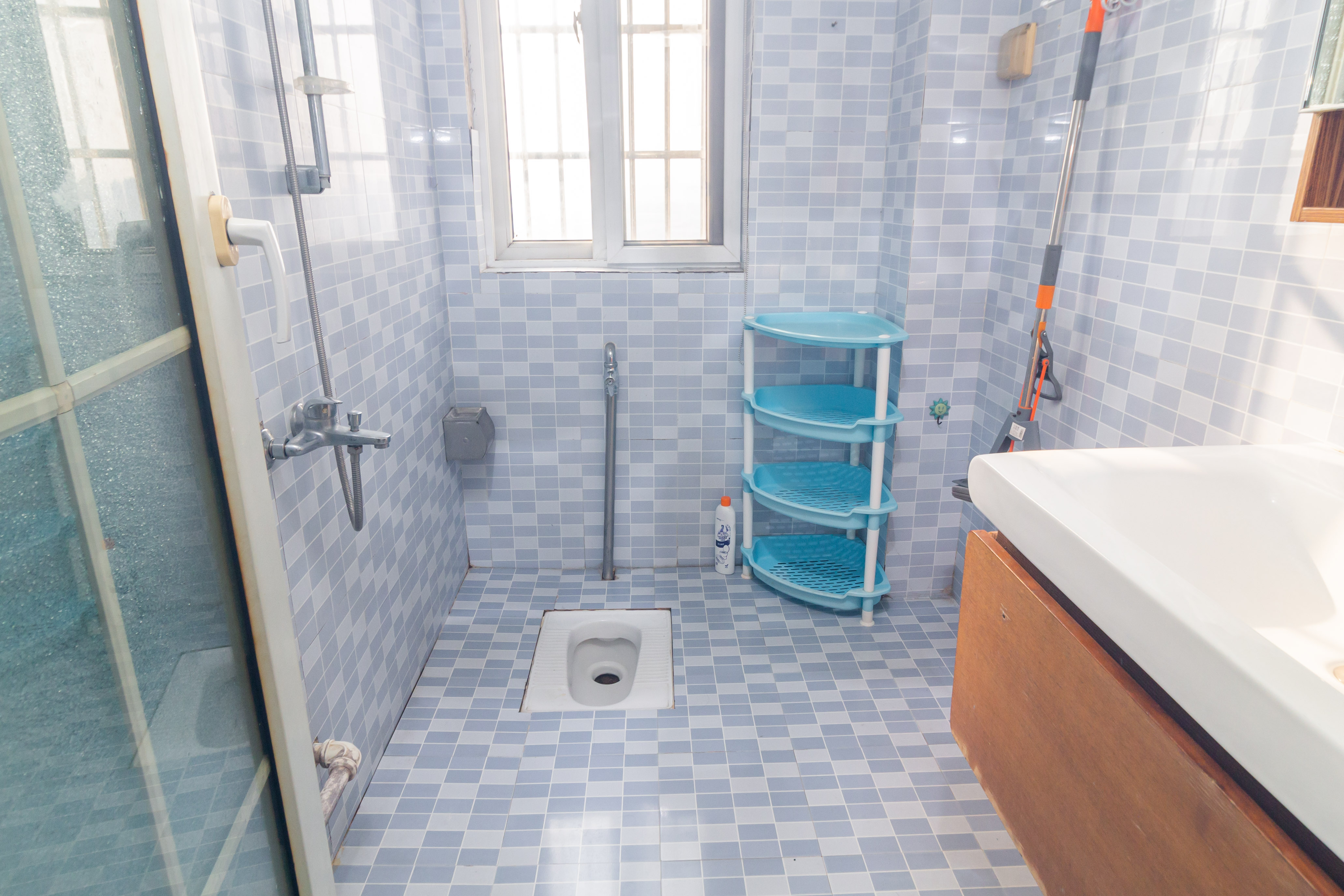 星城国际 2室2厅1卫 42.8万 星城国际 2室2厅1卫 42.8万卫生间