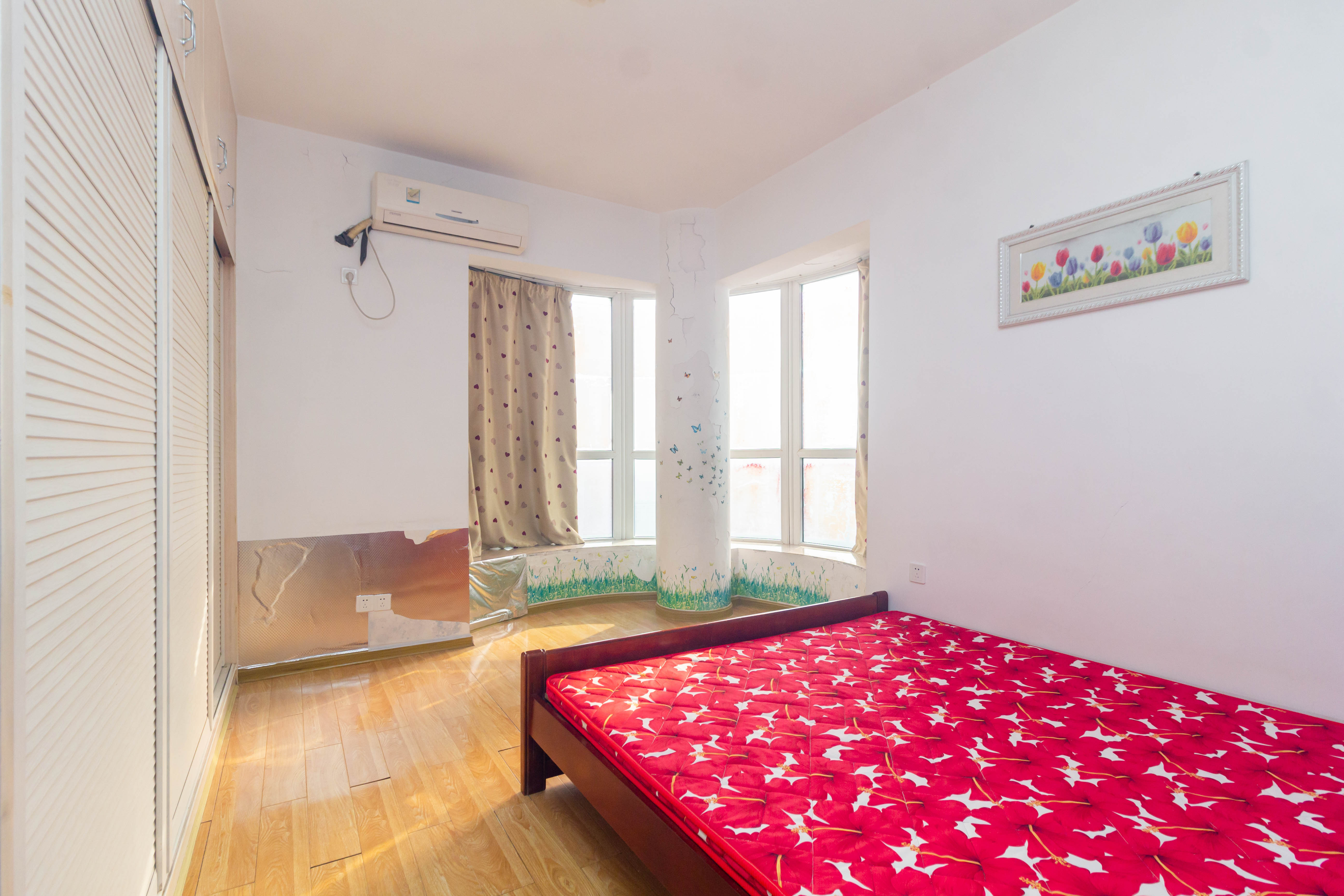 星城国际 2室2厅1卫 42.8万 星城国际 2室2厅1卫 42.8万卧室