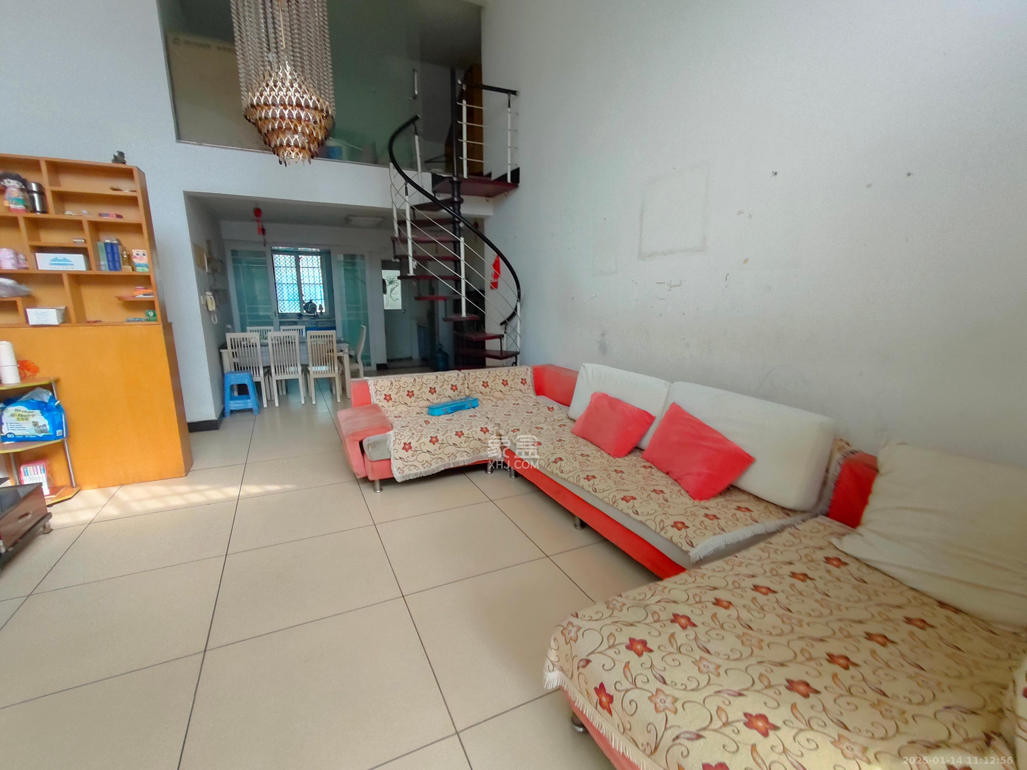 泰禹家园(彩云之翼家园一期、二期、三期) 4室2厅2卫 1800.0元/月 泰禹家园(彩云之翼家园一期、二期、三期) 4室2厅2卫 1800.0元/月室内图