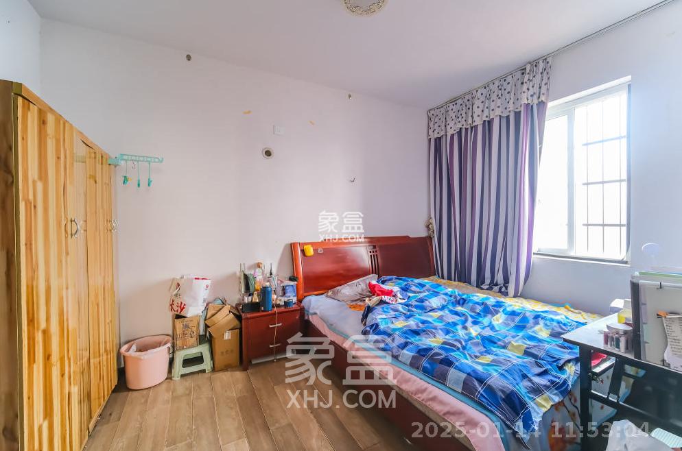 世景华庭 2室2厅1卫 1800.0元/月 世景华庭 2室2厅1卫 1800.0元/月室内图