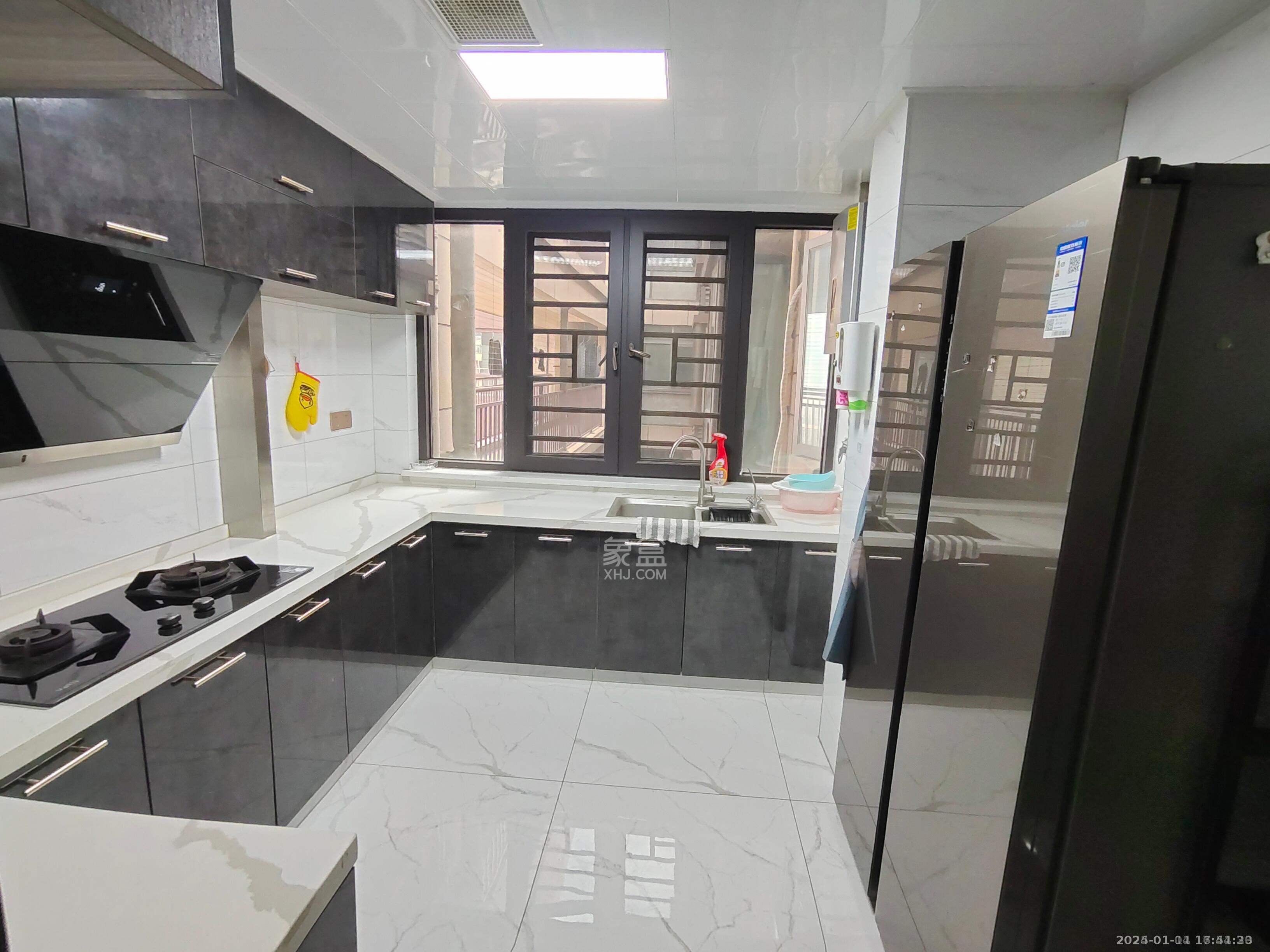 亿都澜庭 3室2厅2卫 2600.0元/月 亿都澜庭 3室2厅2卫 2600.0元/月室内图