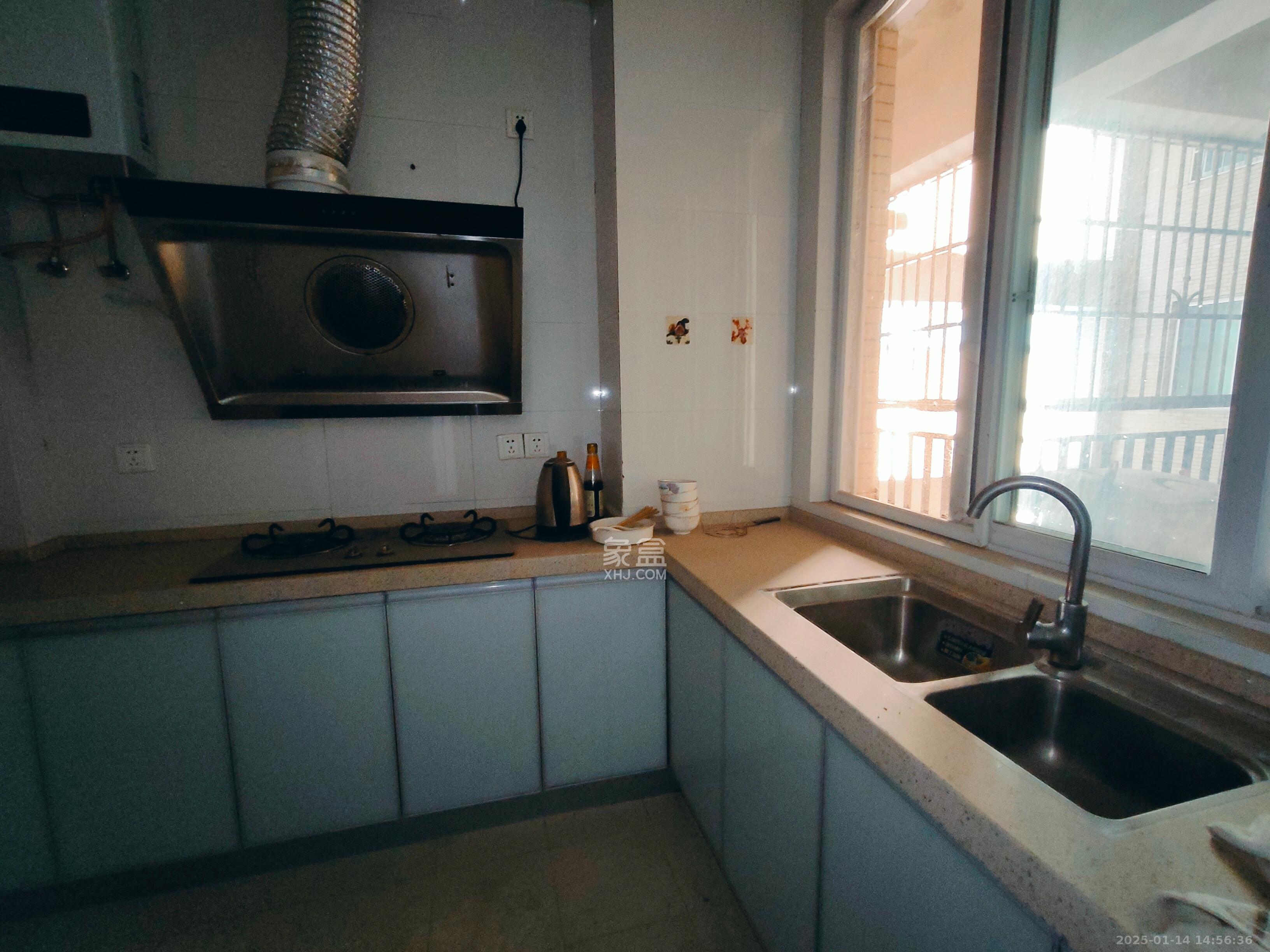 筑梦园 3室2厅2卫 2200.0元/月 筑梦园 3室2厅2卫 2200.0元/月室内图