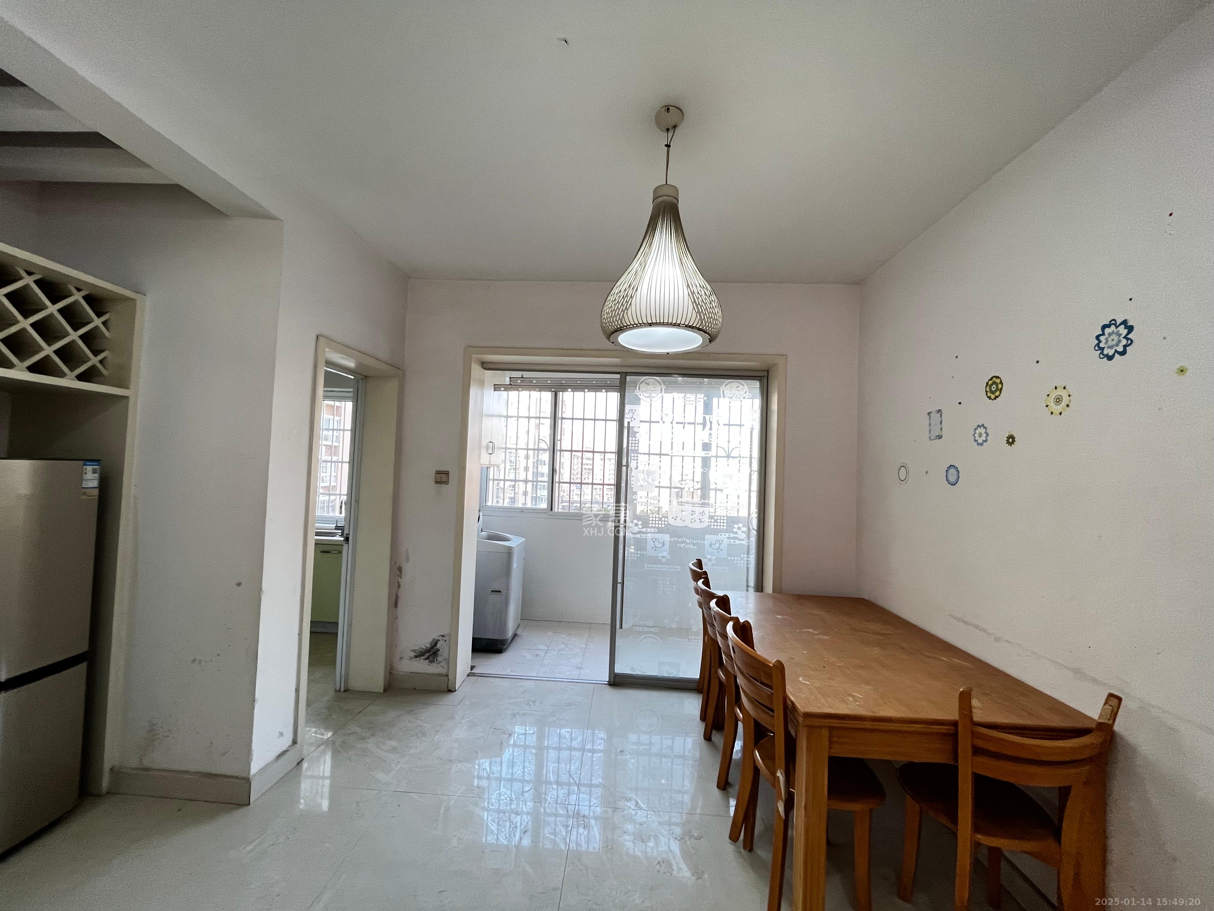 鑫天芙蓉 4室2厅2卫 2100.0元/月 鑫天芙蓉 4室2厅2卫 2100.0元/月室内图