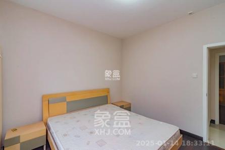 圣爵菲斯  2室1厅1卫    2200.0元/月