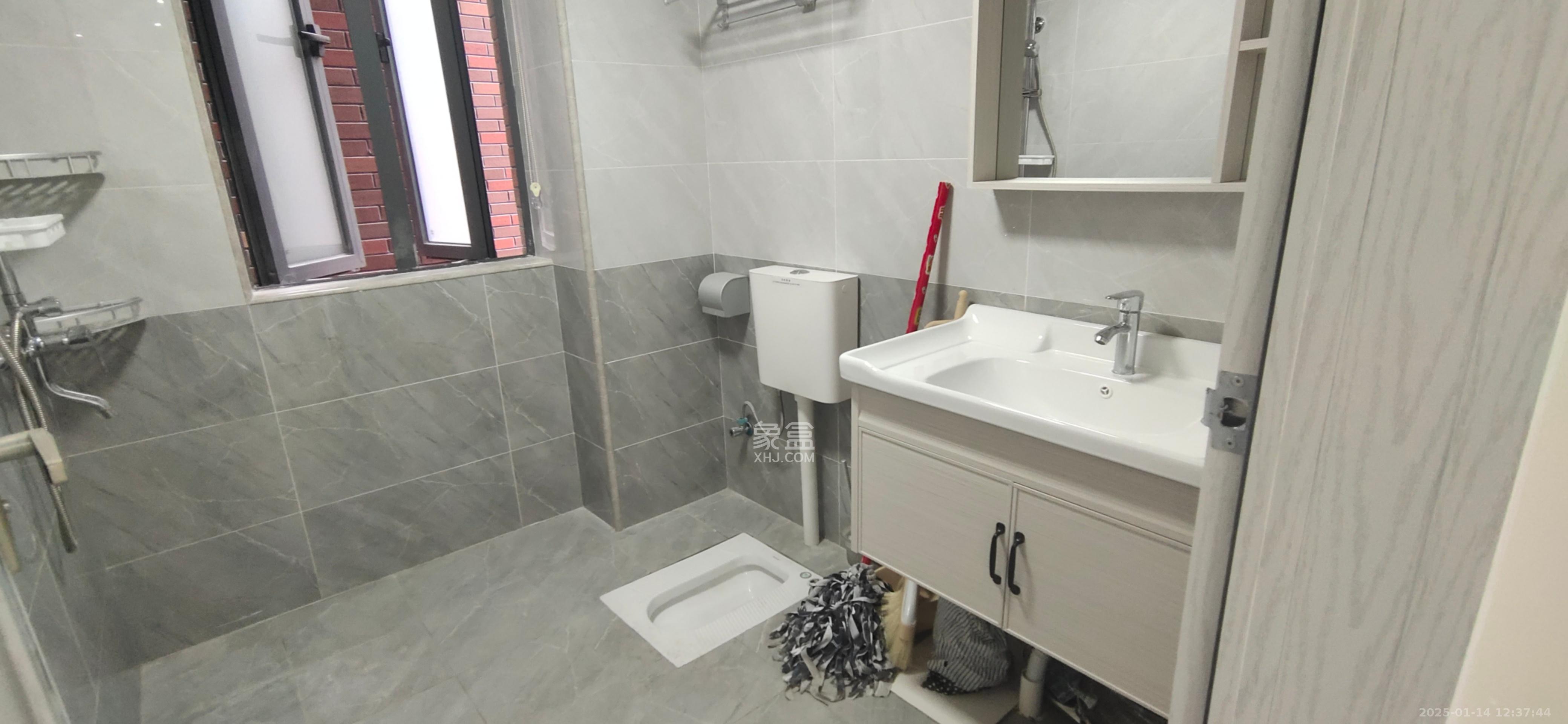 半山壹号 1室1厅1卫 750.0元/月 半山壹号 1室1厅1卫 750.0元/月室内图