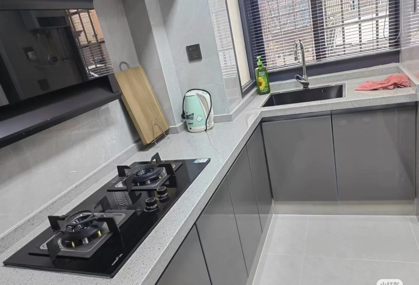 贤童街老法院住宅区 2室1厅1卫 1500.0元/月 贤童街老法院住宅区 2室1厅1卫 1500.0元/月室内图