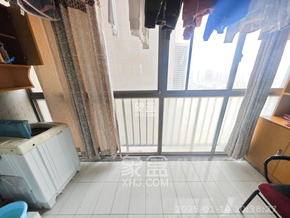 德庆水韵山城  2室2厅1卫    1800.0元/月 德庆水韵山城  2室2厅1卫    1800.0元/月室内图