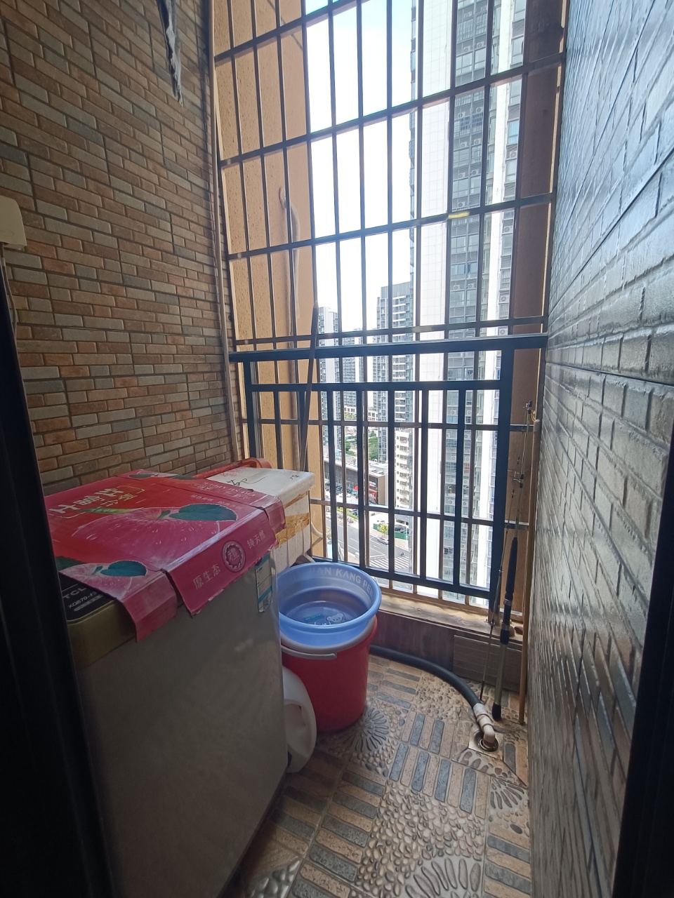 花漾年 1室1厅1卫 90.0万 花漾年 1室1厅1卫 90.0万室内图