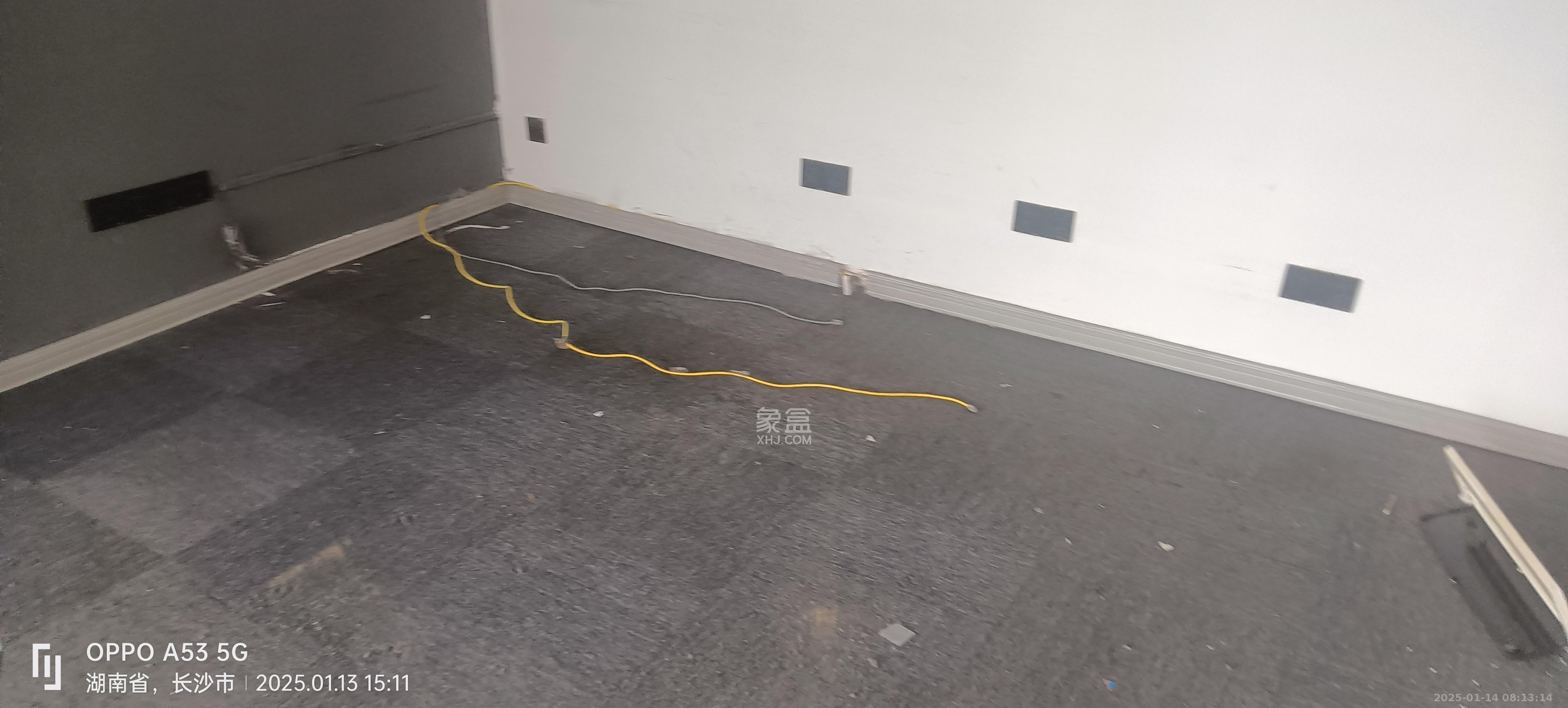 摩天一号 4室1厅1卫 17000.0元/月 摩天一号 4室1厅1卫 17000.0元/月室内图