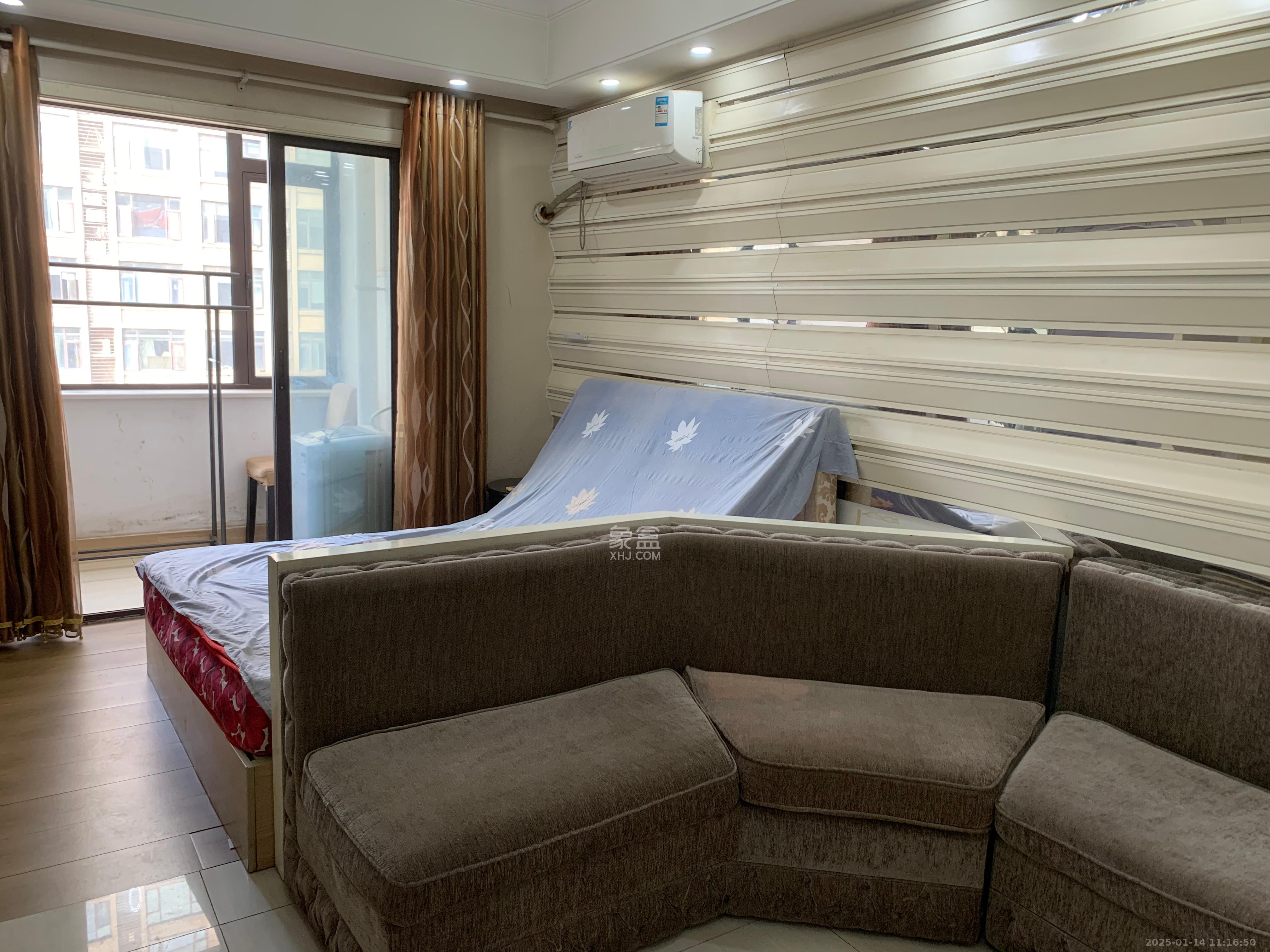 喜盈门范城 1室1厅1卫 1300.0元/月 喜盈门范城 1室1厅1卫 1300.0元/月室内图