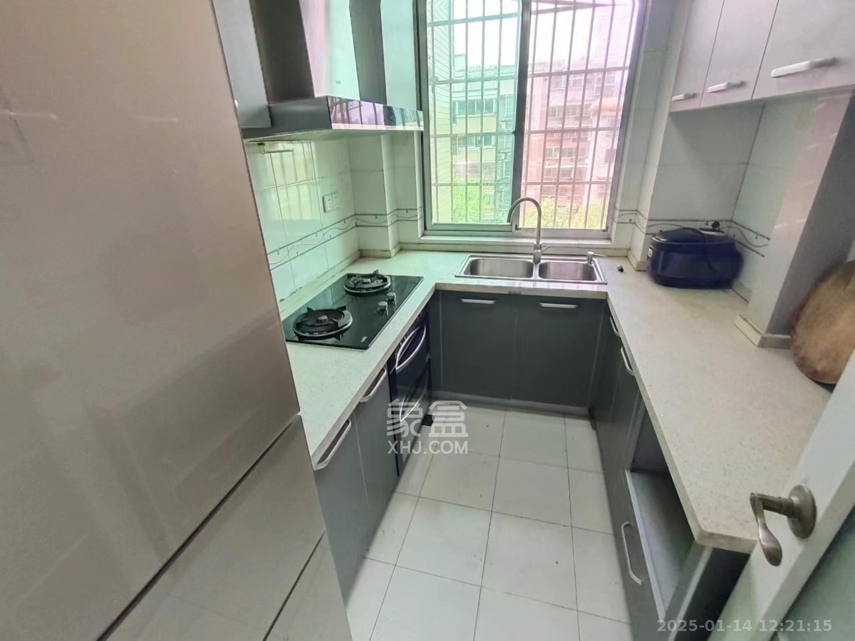 富湘园 3室2厅2卫 2630.0元/月 富湘园 3室2厅2卫 2630.0元/月室内图