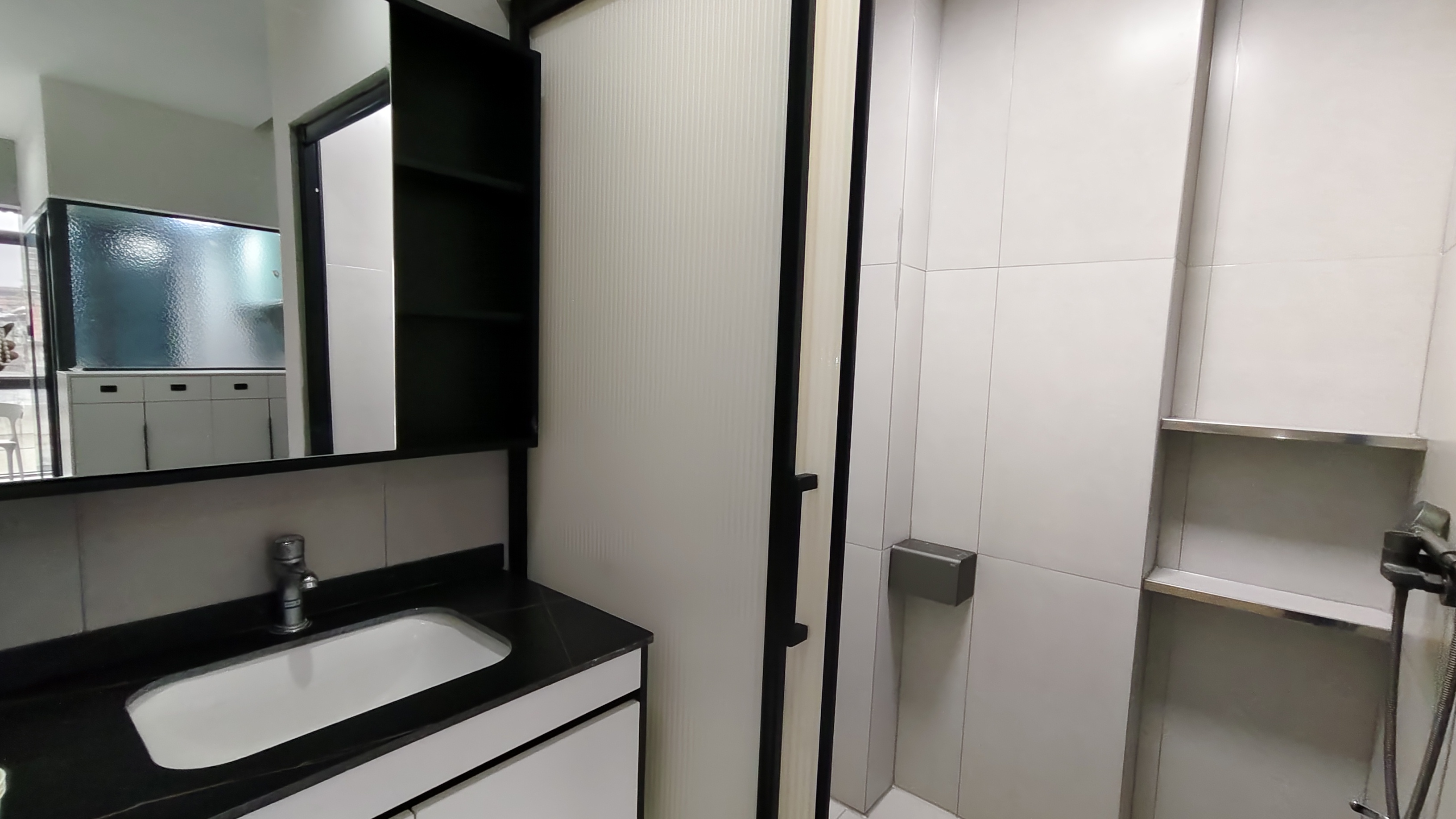 保利香槟国际  1室1厅1卫    1380.0元/月 保利香槟国际  1室1厅1卫    1380.0元/月