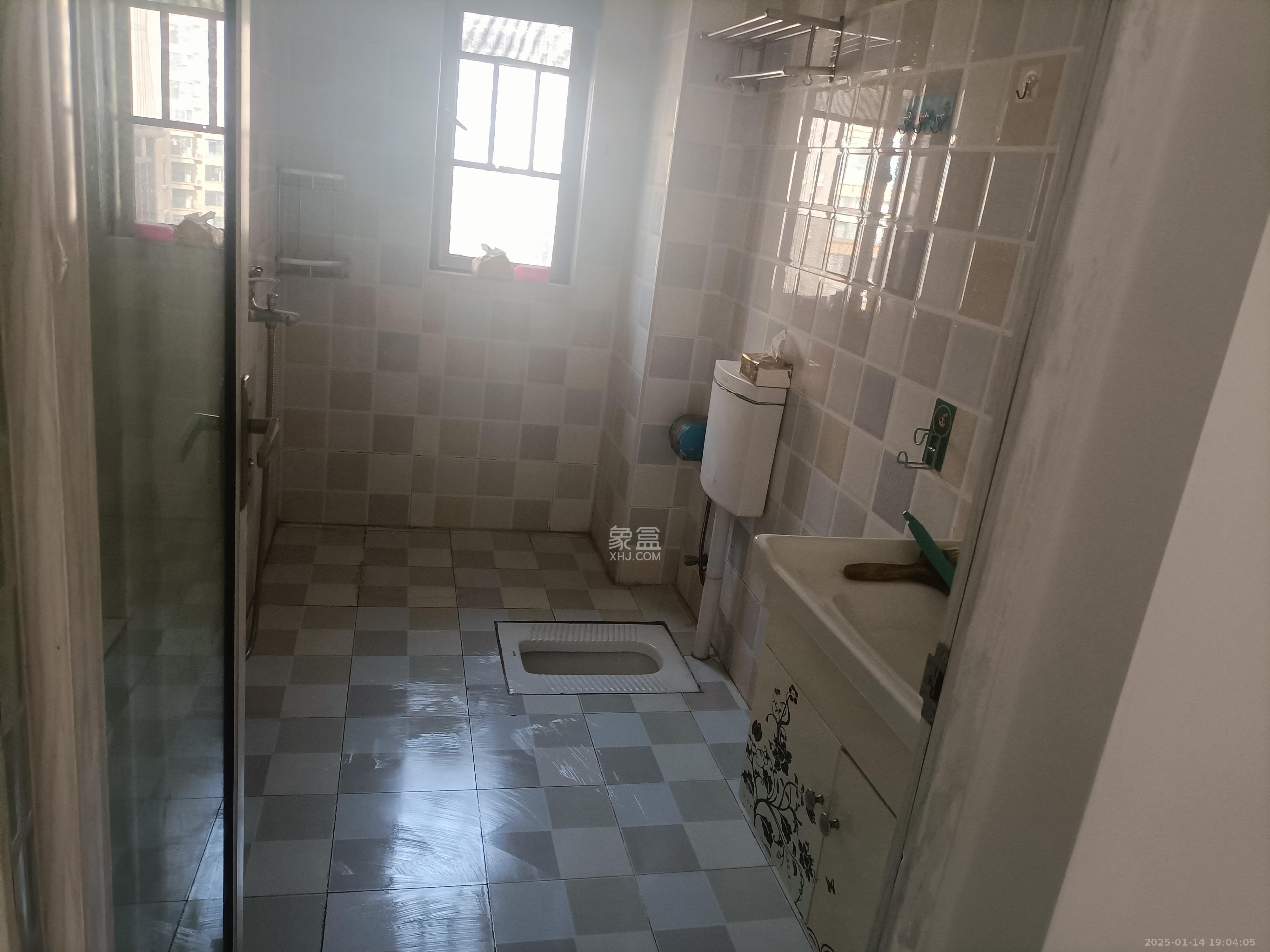 中建嘉和城  3室2厅1卫   2300.00元/月室内图