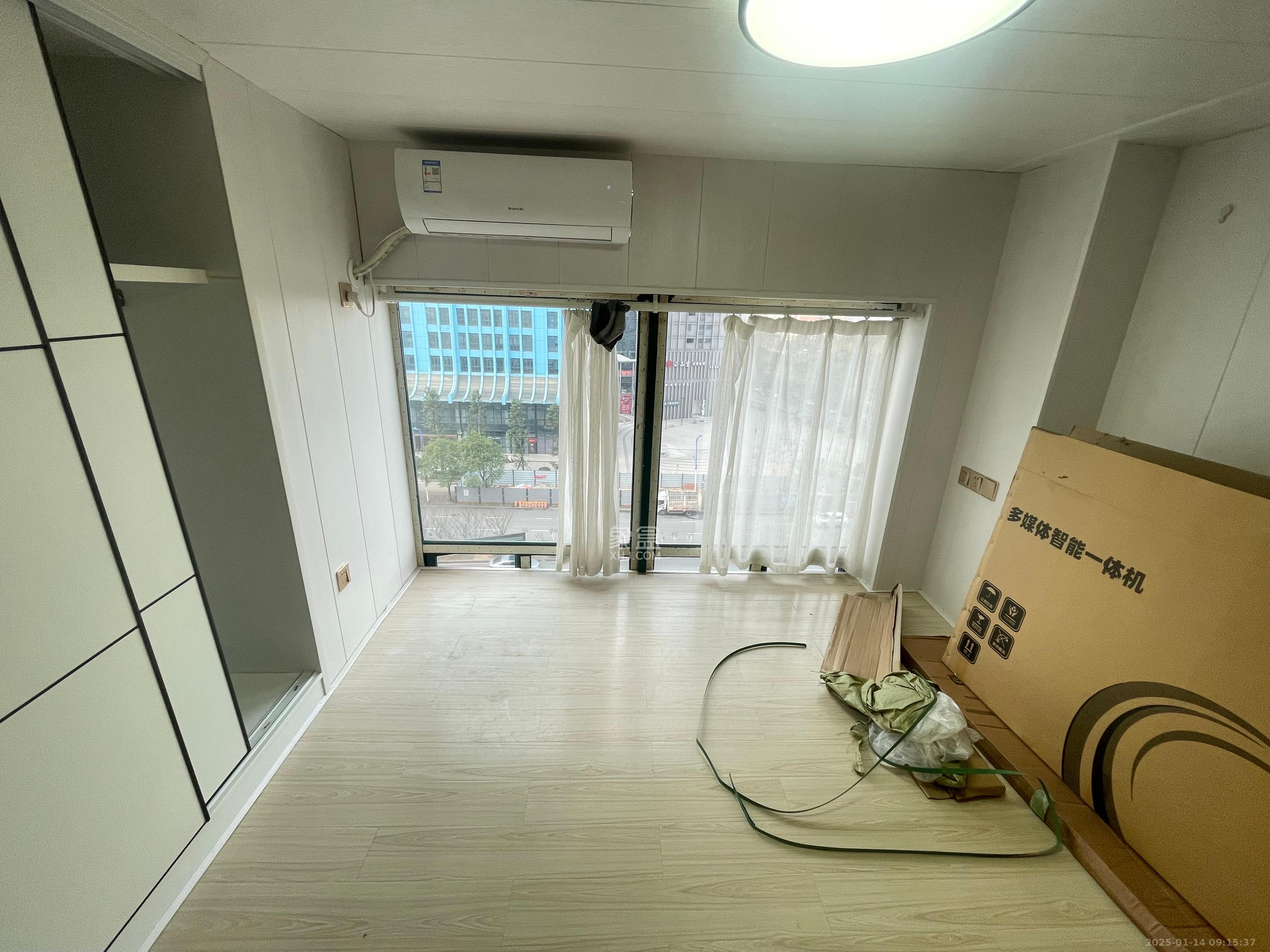 洋湖时代 1室1厅1卫 1600.0元/月 洋湖时代 1室1厅1卫 1600.0元/月室内图