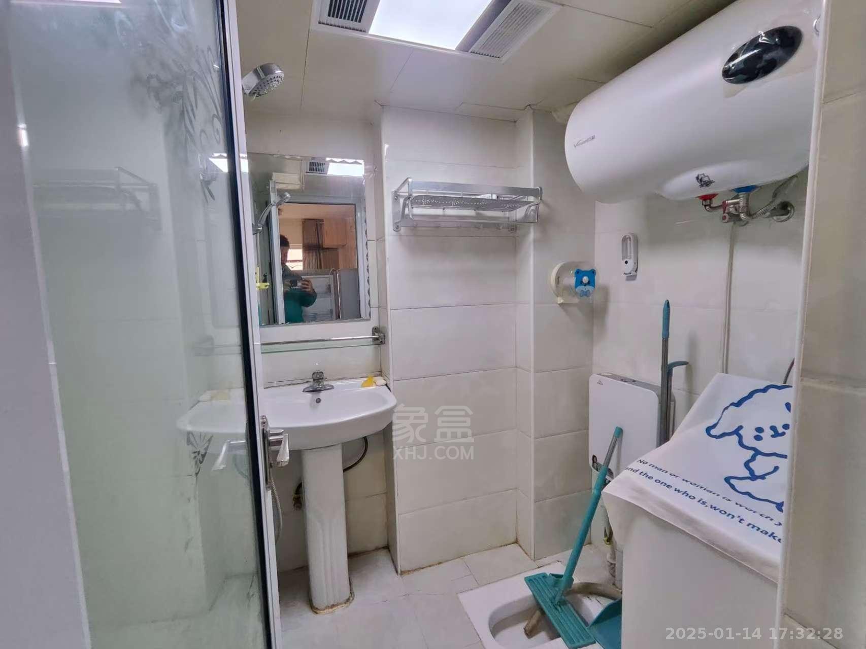 美的城三期 1室1厅1卫 1100.0元/月 美的城三期 1室1厅1卫 1100.0元/月室内图