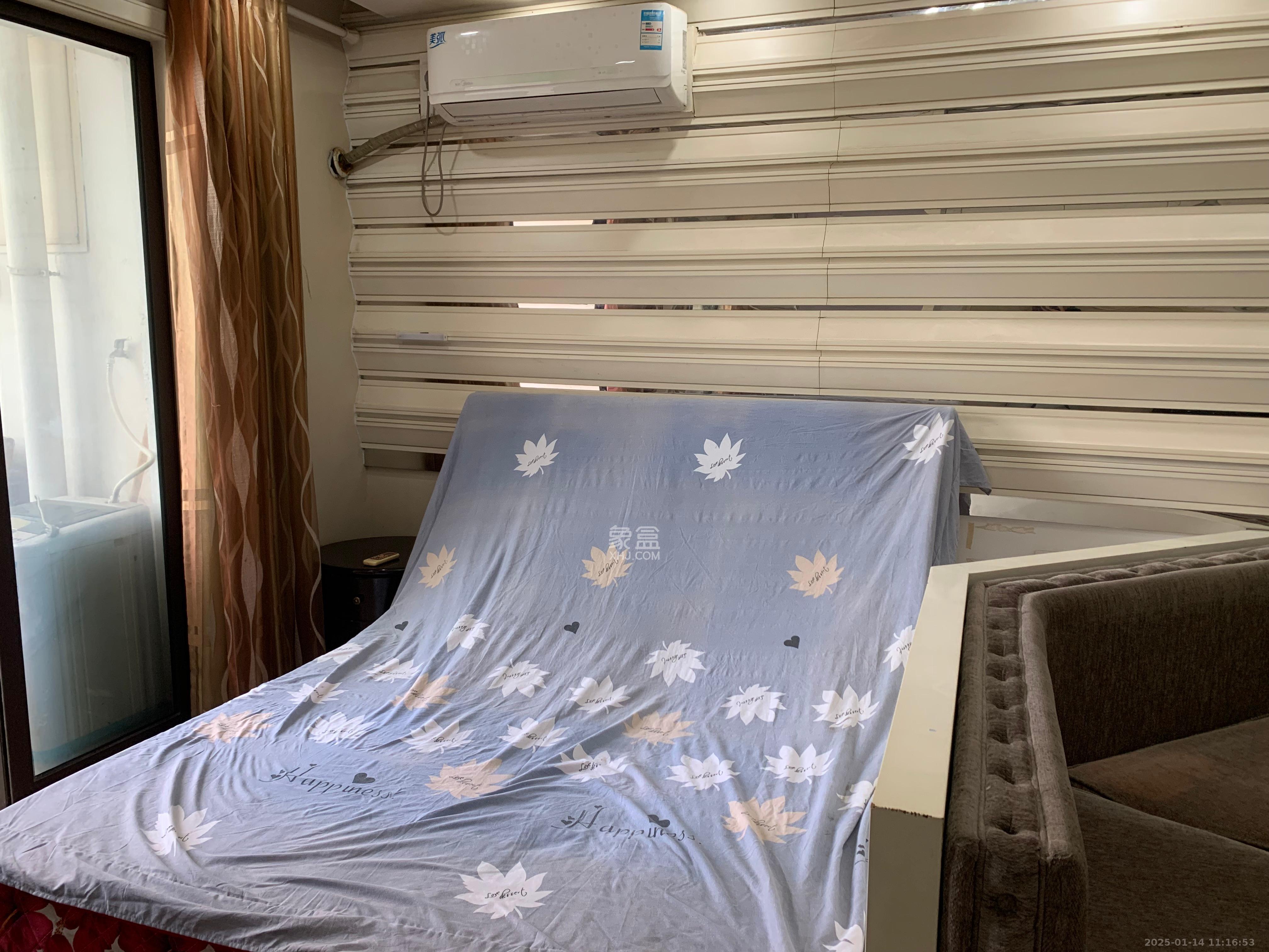 喜盈门范城 1室1厅1卫 1300.0元/月 喜盈门范城 1室1厅1卫 1300.0元/月室内图