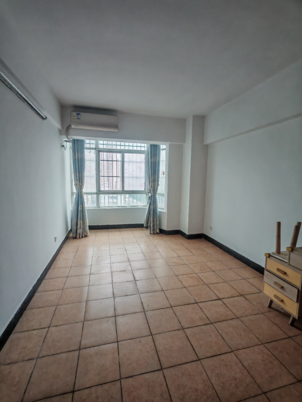 盛海大厦 3室2厅2卫 133.0万 盛海大厦 3室2厅2卫 133.0万室内图