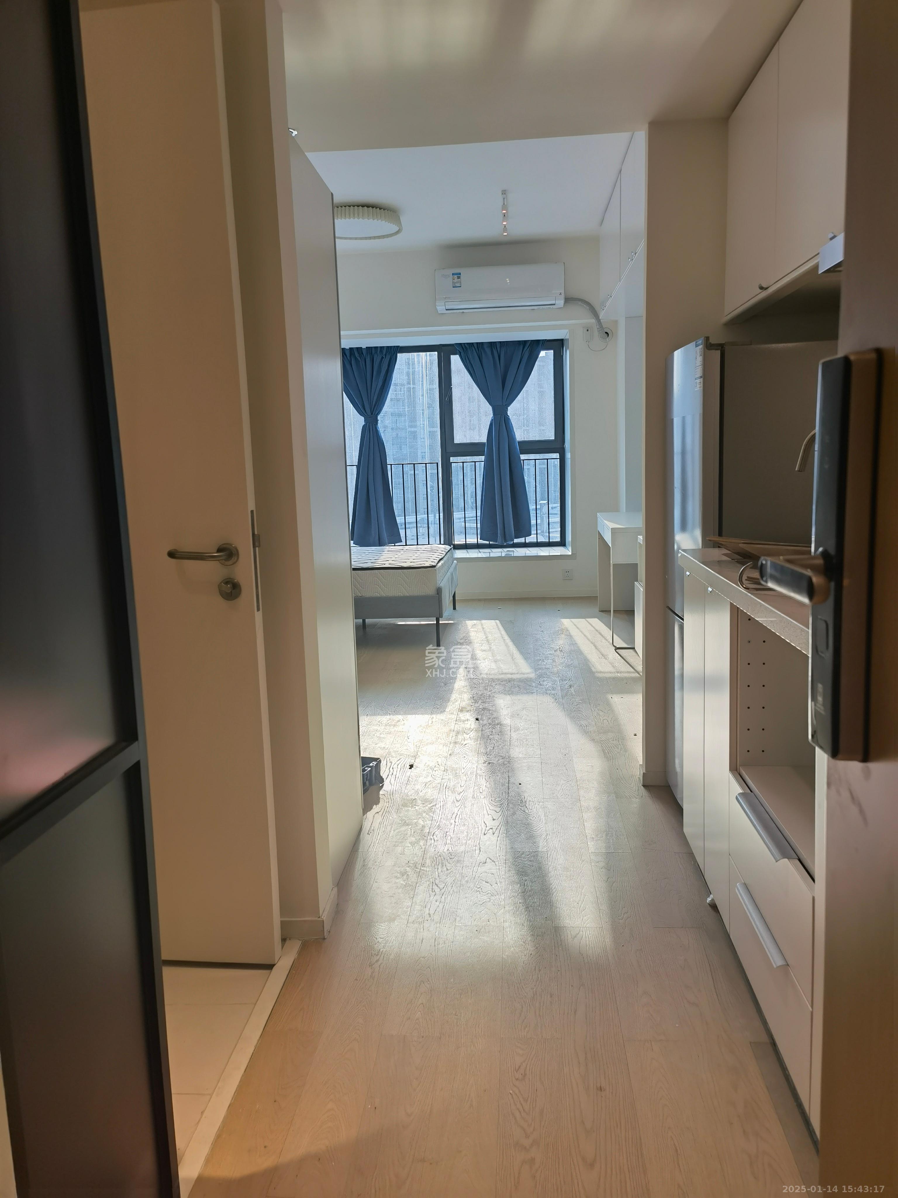 荟聚之光  1室1厅1卫    2300.0元/月 荟聚之光  1室1厅1卫    2300.0元/月室内图