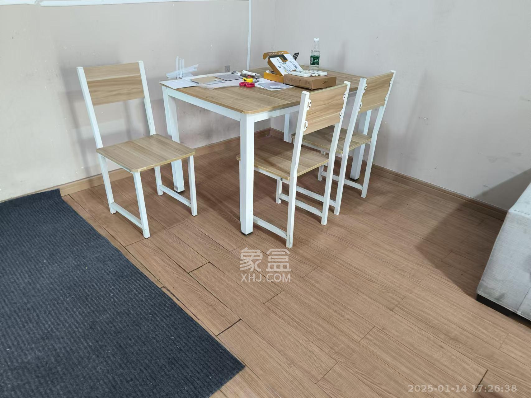 麓谷小镇  3室2厅1卫   2300.00元/月室内图