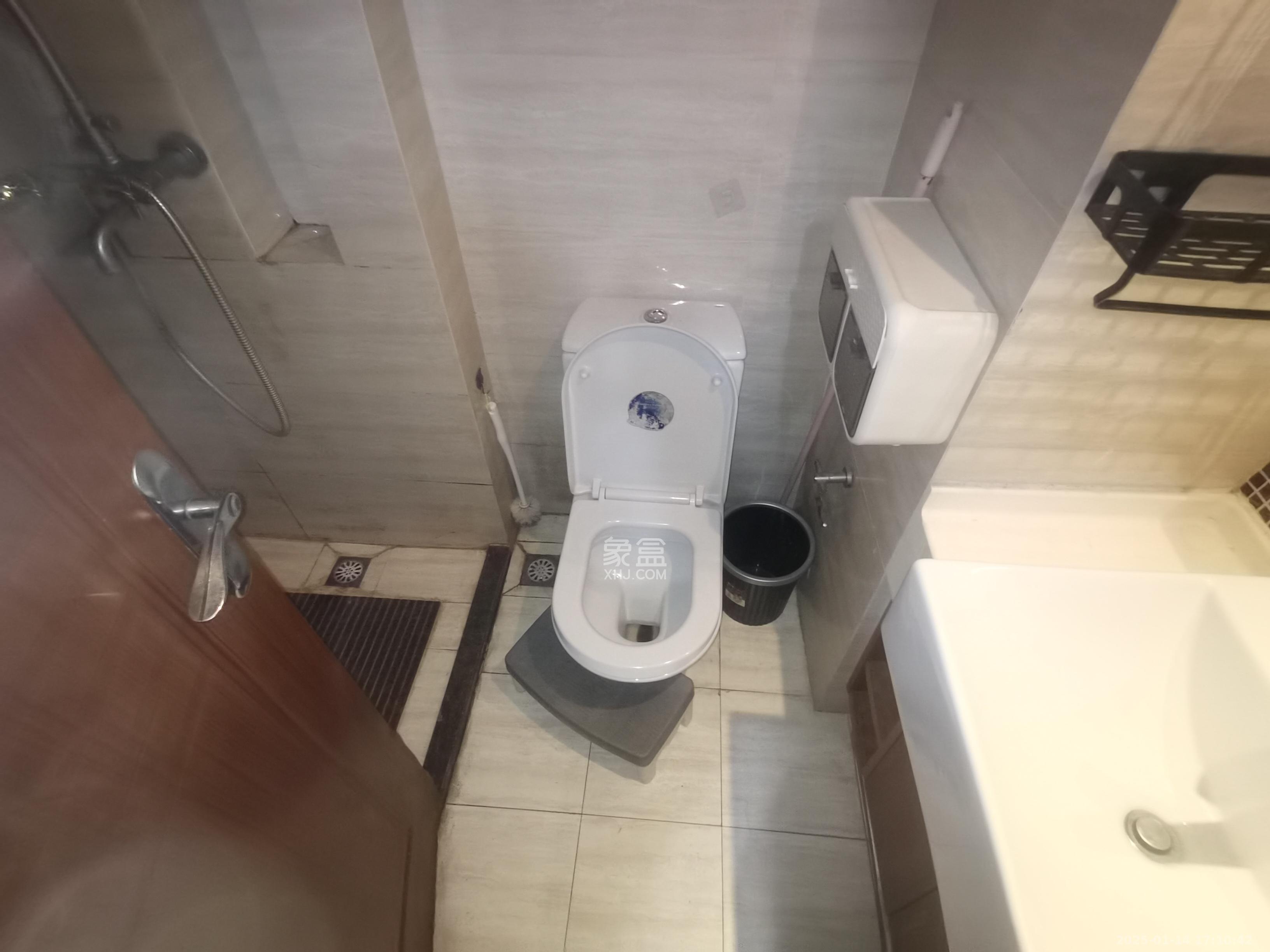 香樟兰亭(朗峰苑) 1室1厅1卫 1400.0元/月 香樟兰亭(朗峰苑) 1室1厅1卫 1400.0元/月室内图