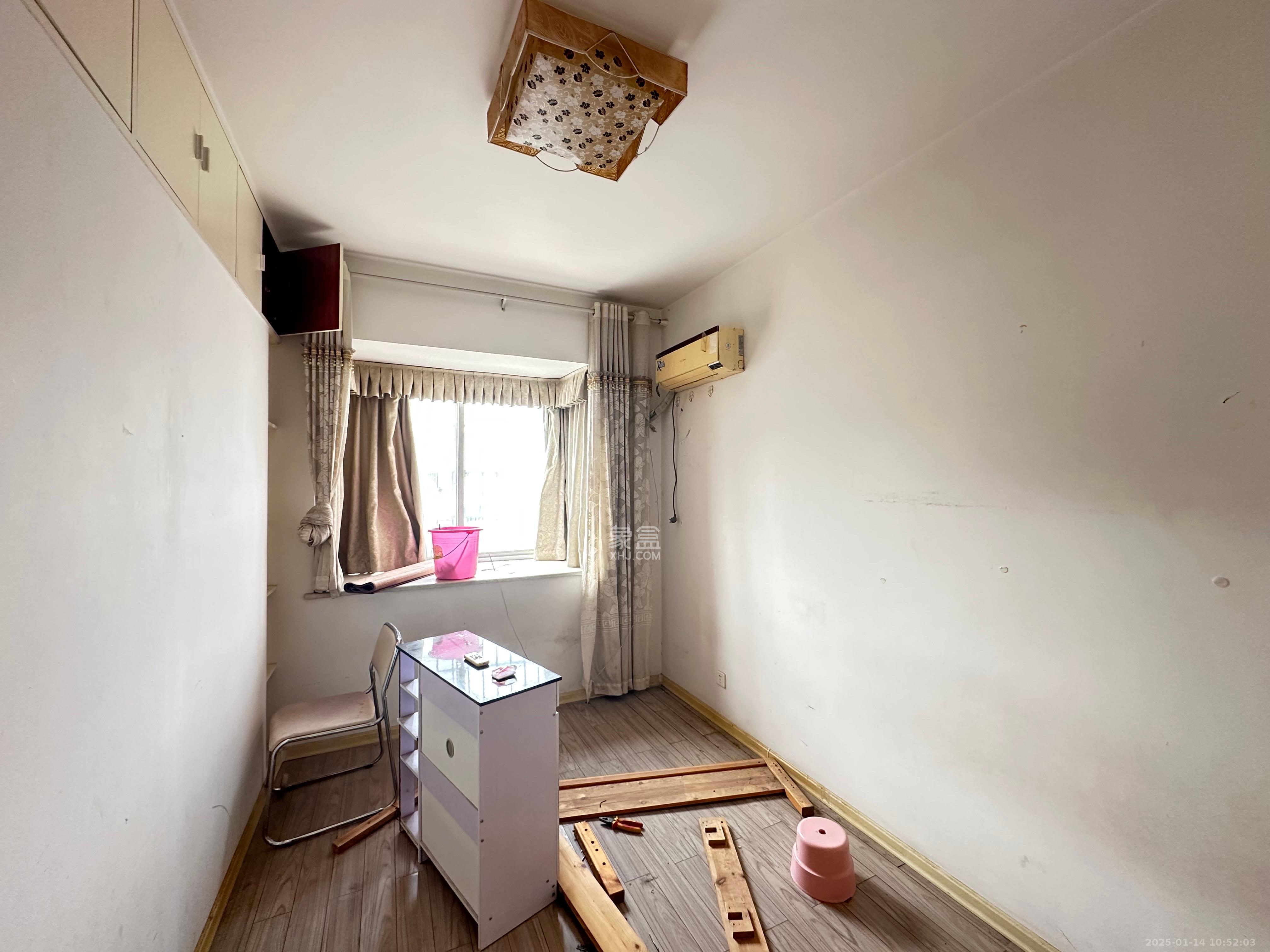 恩瑞麓山名园(龙王港小区) 3室2厅1卫 2500.0元/月 恩瑞麓山名园(龙王港小区) 3室2厅1卫 2500.0元/月室内图