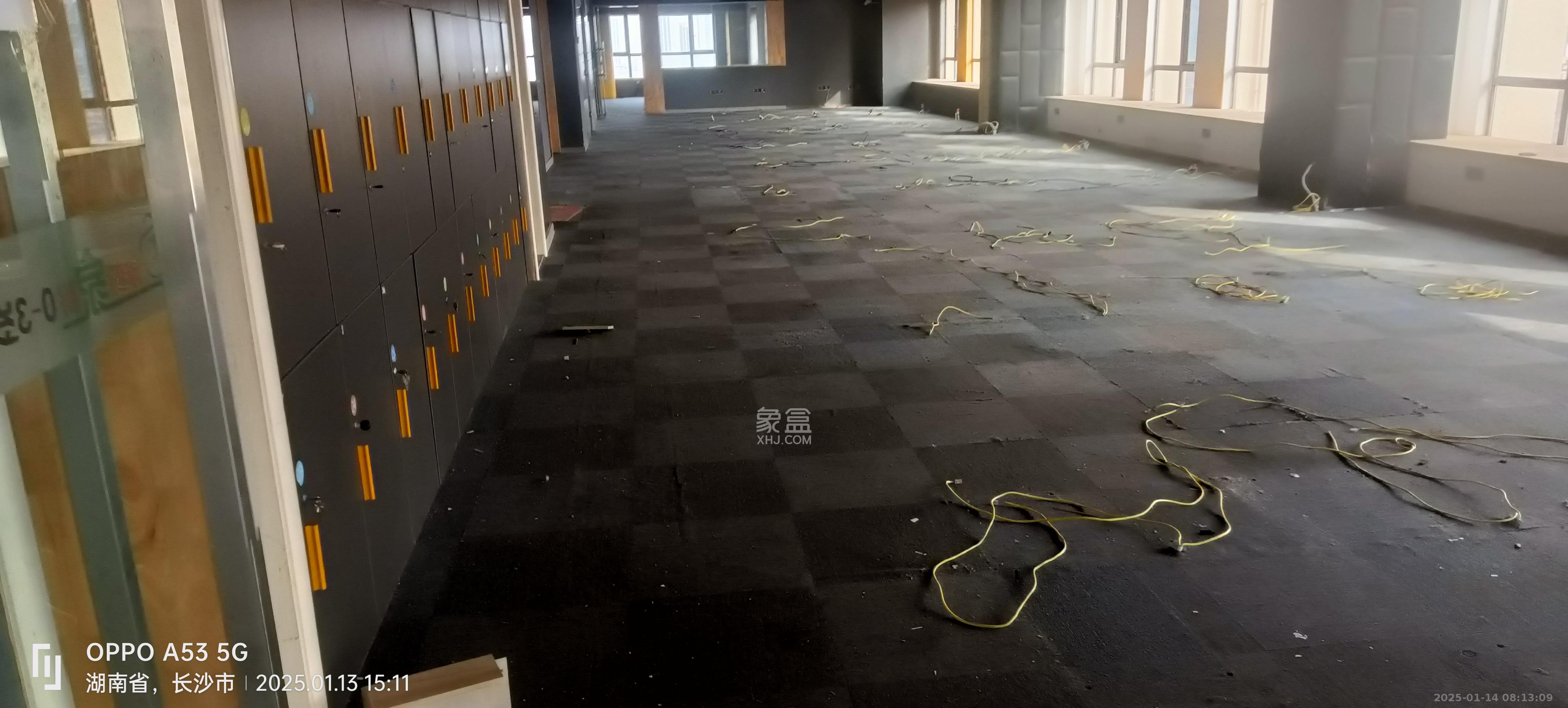 摩天一号 4室1厅1卫 17000.0元/月 摩天一号 4室1厅1卫 17000.0元/月室内图